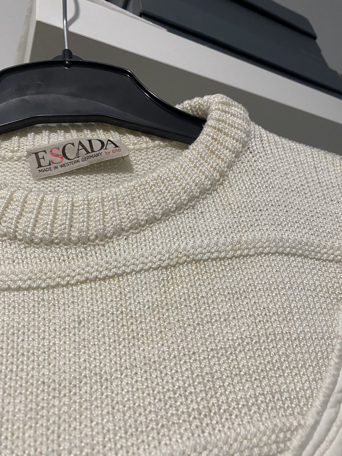 Escada × Vintage Escada Vintage Sweater 36/S Embroidered Butterfly jumper y2k Size XS / US 0-2 / IT 36-38 - 11 Thumbnail