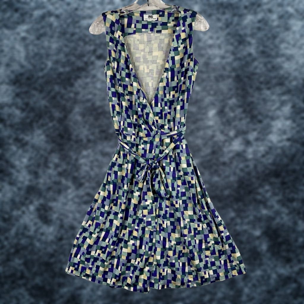 Diane von Furstenberg Diane von Furstenberg Dress Geometric Print Wrap Sleeveless Knee Length Belted V-Neck Knit, Blue Green, 4, Women, Casual, Party/Cocktail, Travel Size S / US 4 / IT 40 - 1 Thumbnail