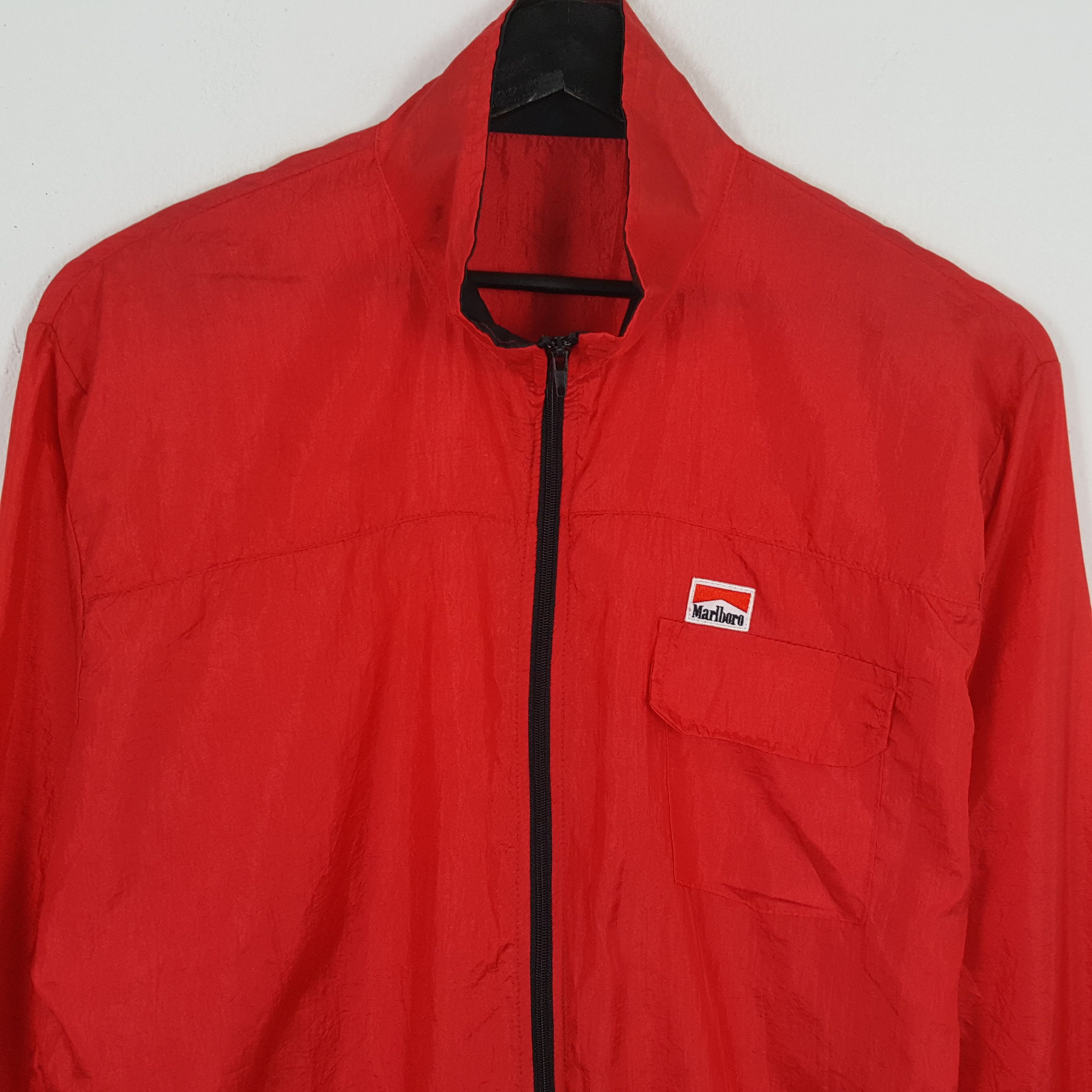 Marlboro × Vintage MARLBORO Windbreaker Jacket Logo Design Style Size US XL / EU 56 / 4 - 4 Thumbnail