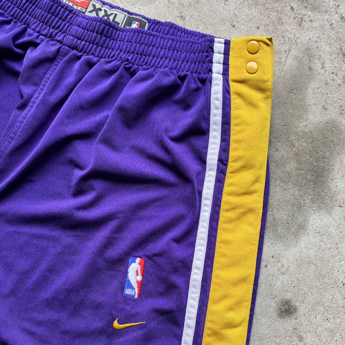 Nike vintage Y2K NIKE LA LAKERS NBA Break Away Kobe sweatpants Size US 36 / EU 52 - 3 Thumbnail