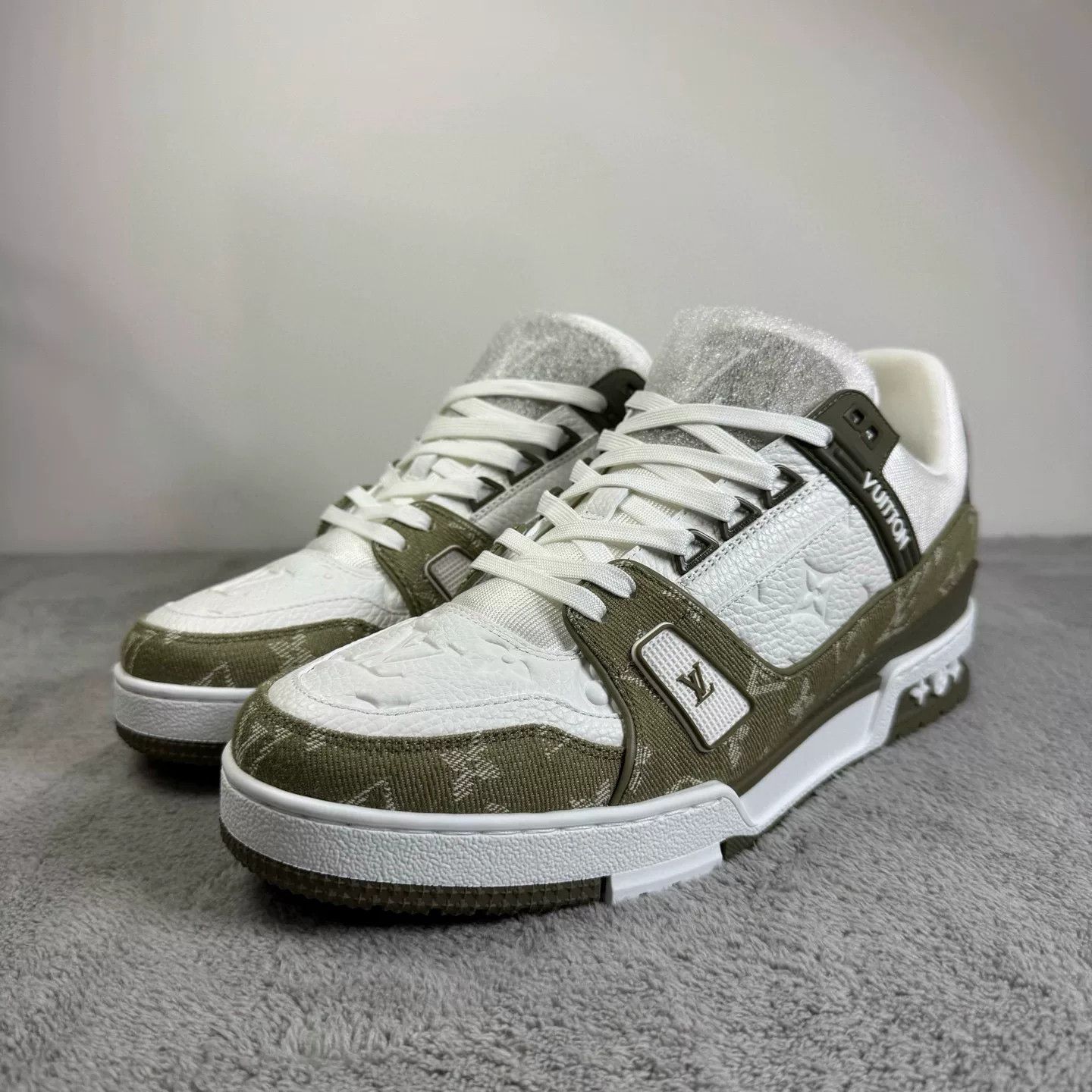 Louis Vuitton Louis Vuitton Training Denim Green Lowtop Sneakers 42 Men Size US 9 / EU 42 - 1 Thumbnail
