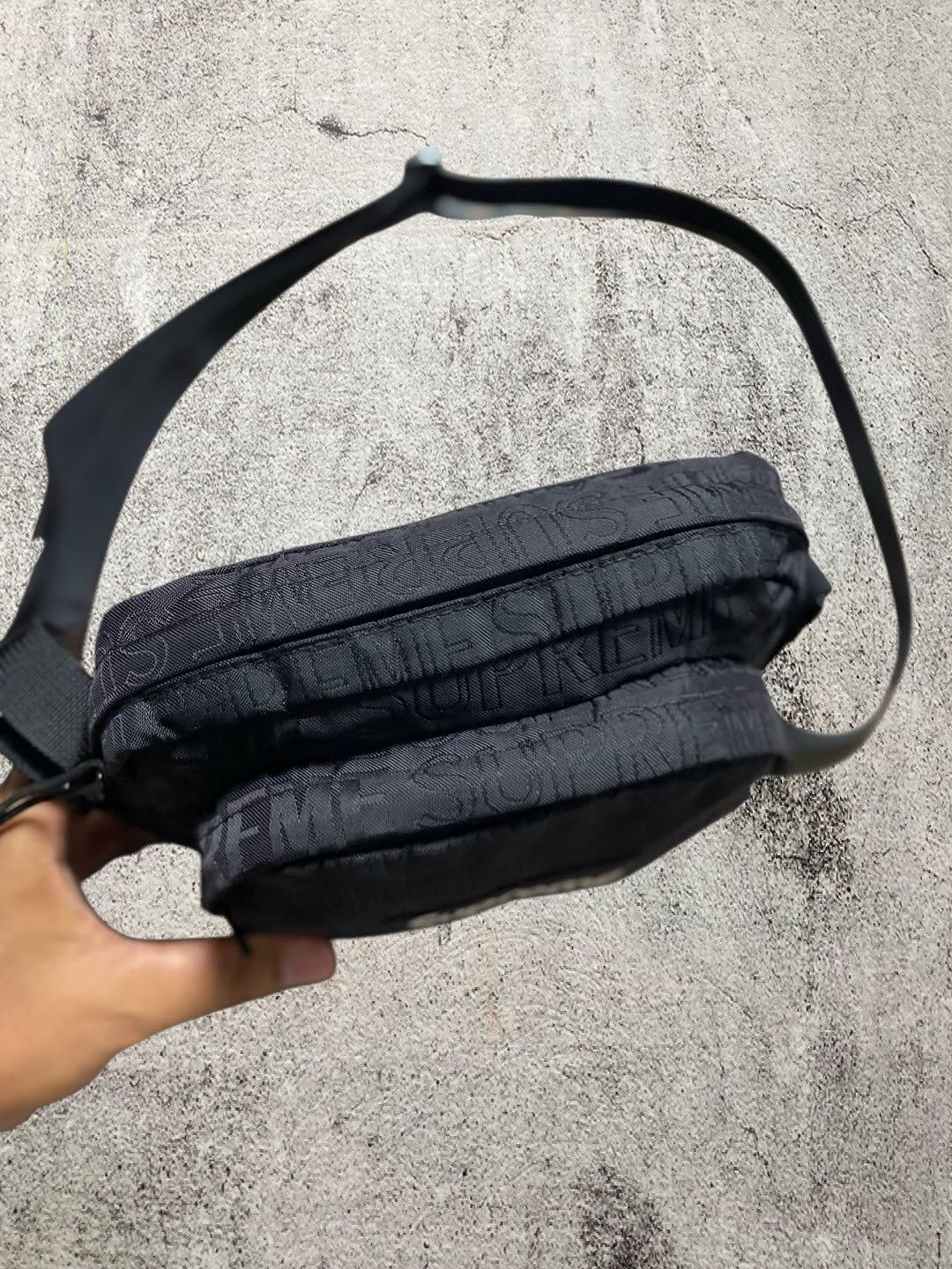 Supreme SS 2019 Supreme Shoulder Messenger Bag Black Size ONE SIZE - 4 Thumbnail
