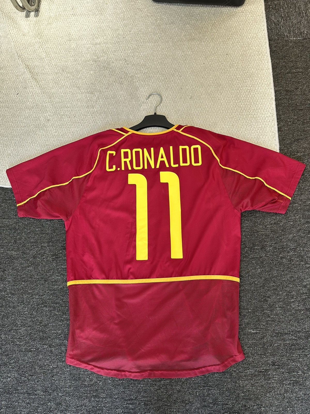 Nike Portugal 2003 Home Player Issue Ronaldo Debut Size US M / EU 48-50 / 2 - 10 Thumbnail