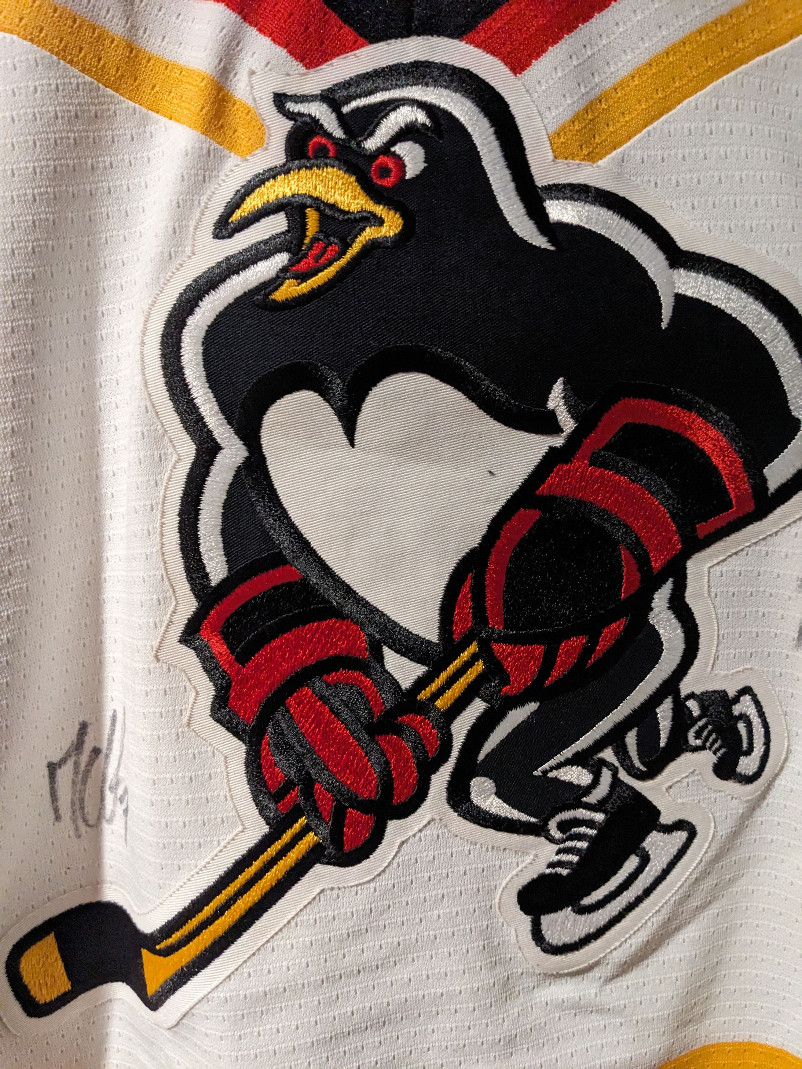NHL Vintage 2001 Wilkes-Barre Scranton Penguin NHL Hockey Jersey Size US L / EU 52-54 / 3 - 2 Thumbnail