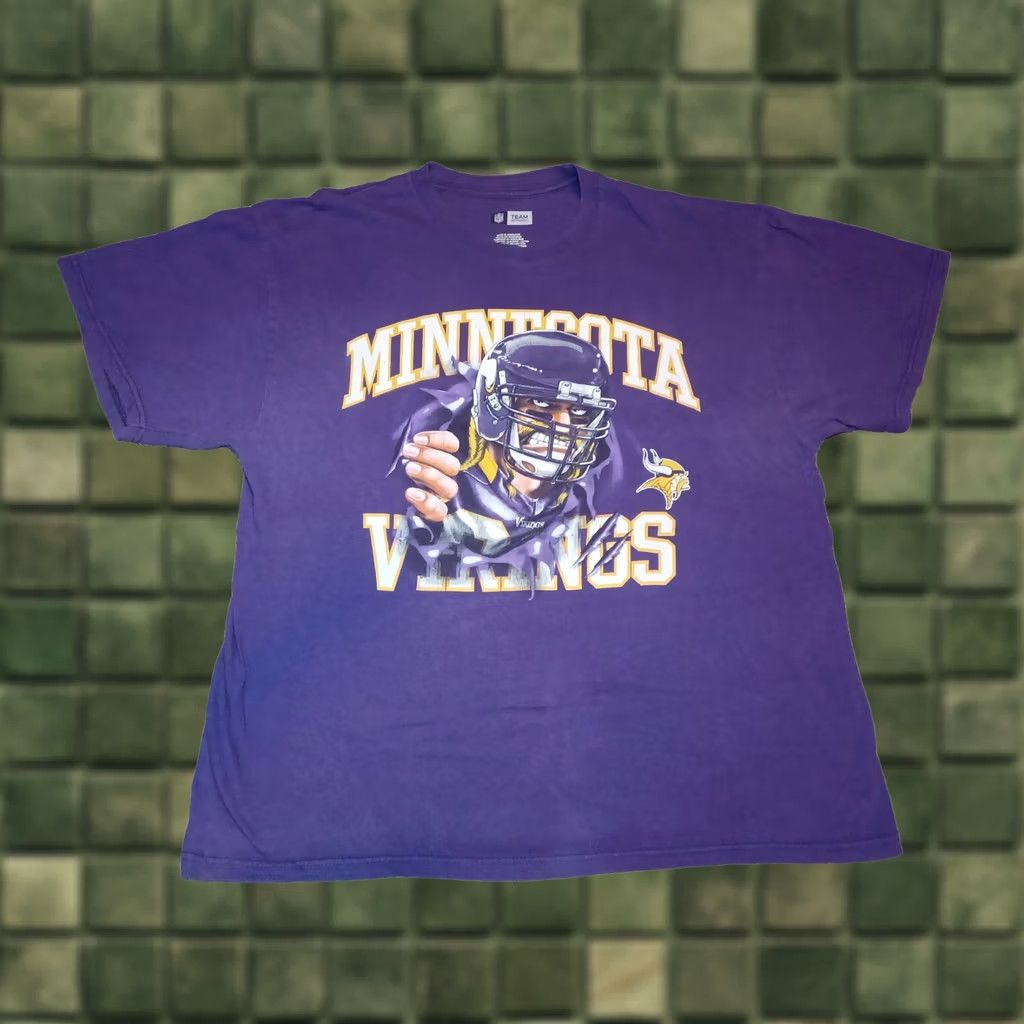 NFL VINTAGE Minnesota Vikings NFL Team Apparel Purple Tee Shirt Y2k 2000s XL Mens Size US XL / EU 56 / 4 - 1 Thumbnail