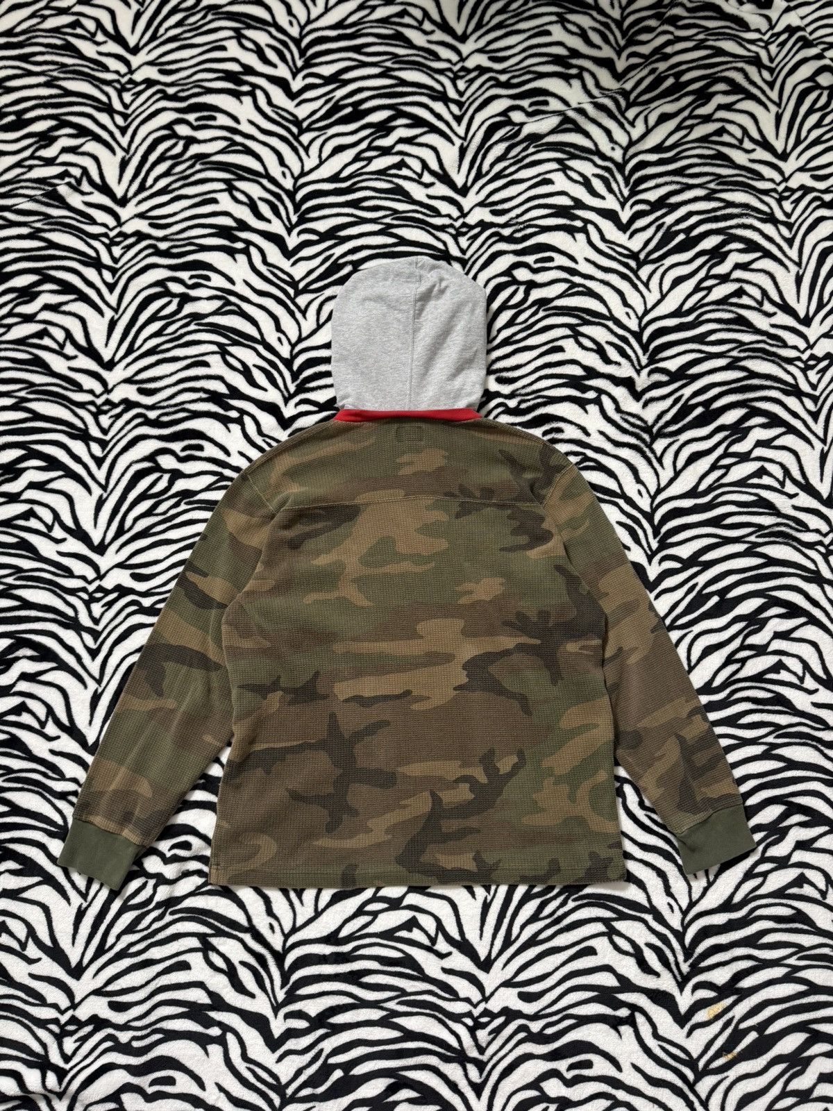 Supreme Supreme FW17 Camo Hooded Waffle Thermal Size M Size US M / EU 48-50 / 2 - 8 Thumbnail