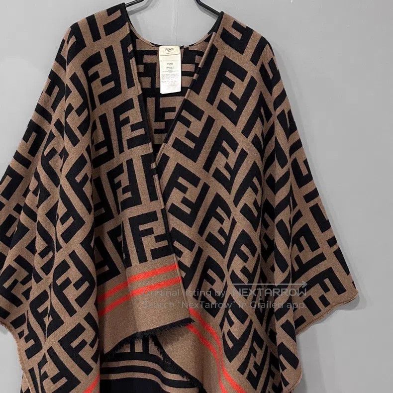 Fendi Fendi Monogram printed shawl cloak jacket Size M / US 6-8 / IT 42-44 - 2 Thumbnail