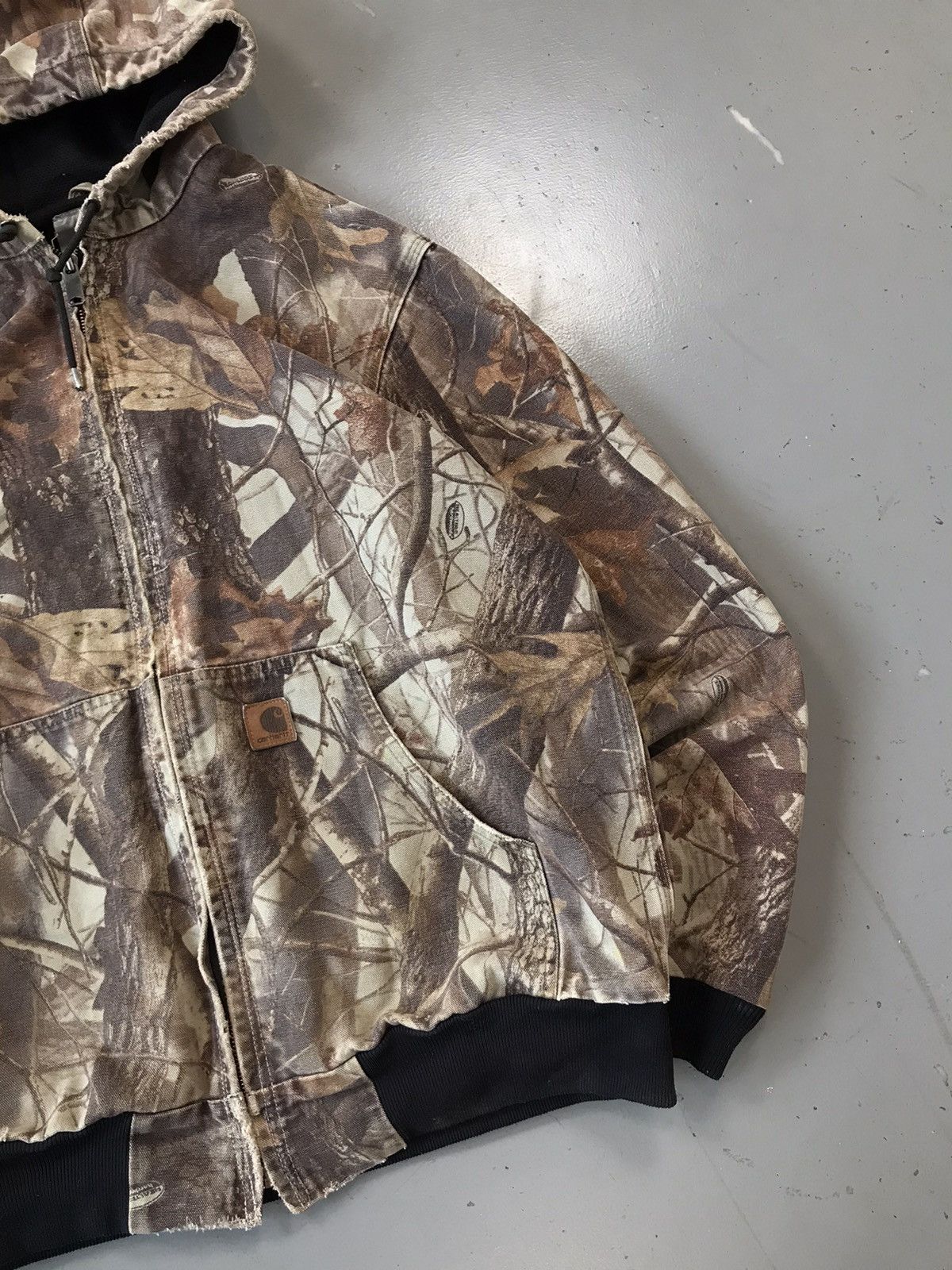 Vintage Carhartt realtree J144 CMO active jacket