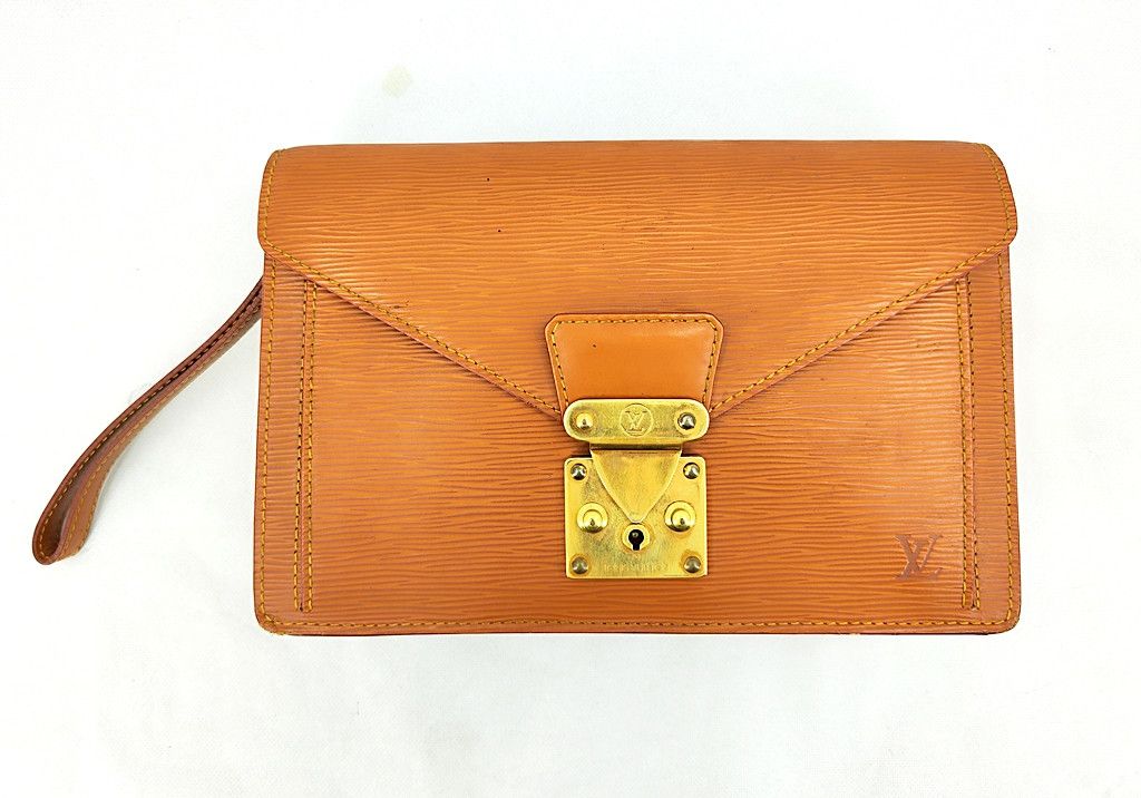 Louis Vuitton LOUIS VUITTON Pochette Sellier Dragonne Clutch Epi Size ONE SIZE - 1 Thumbnail