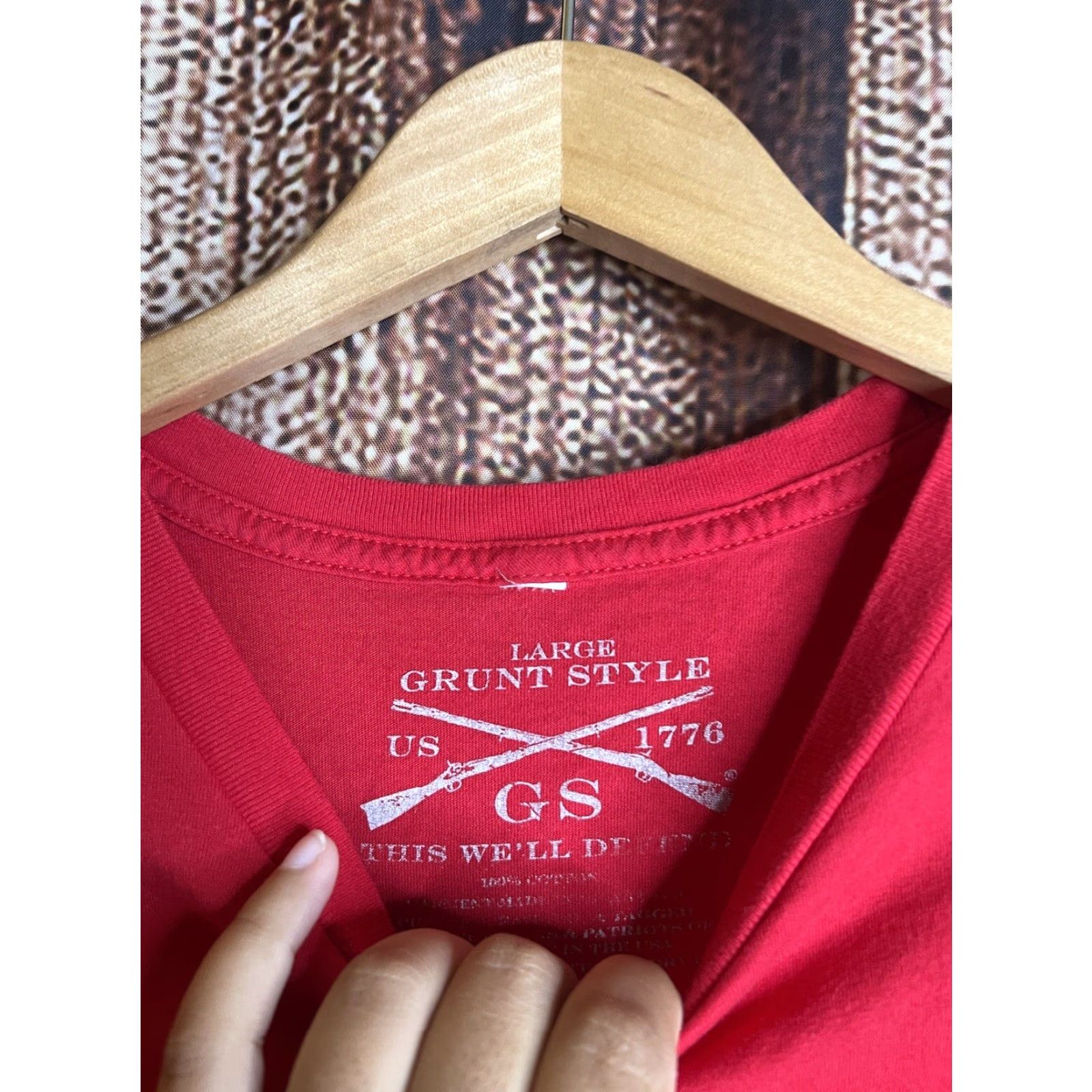 Vintage Grunt Style Shirt Mens Adult Large Red Valentine’s Day Be Mine Romantic Shirt T-Shirt Graphic Print Crew Neck Short Sleeve Cotton Vintage No N/A Size US L / EU 52-54 / 3 - 3 Thumbnail