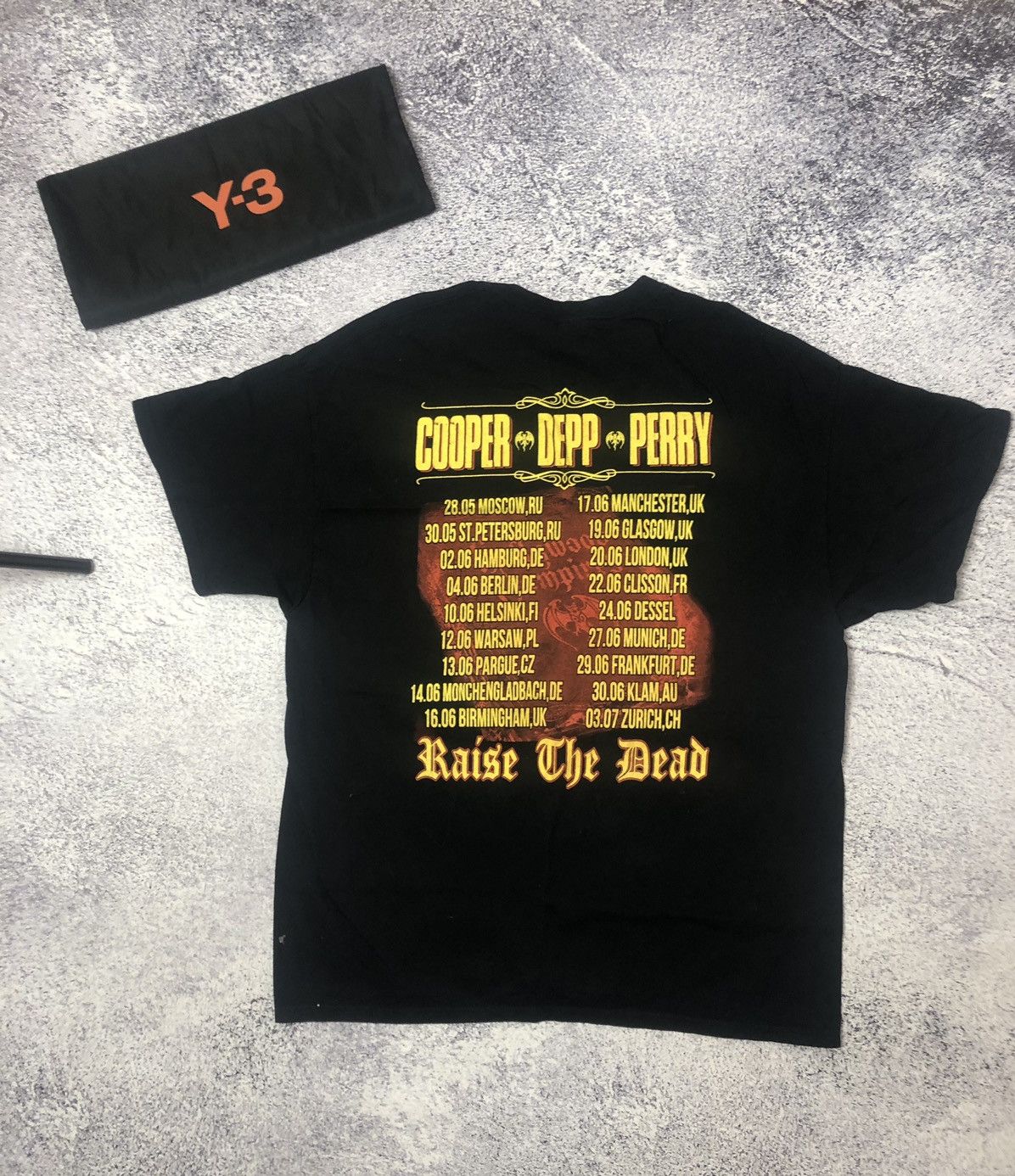 Band Tees Vintage T-shirt merch Bollywood Vampires y2k size Xl casual Size US XL / EU 56 / 4 - 5 Thumbnail