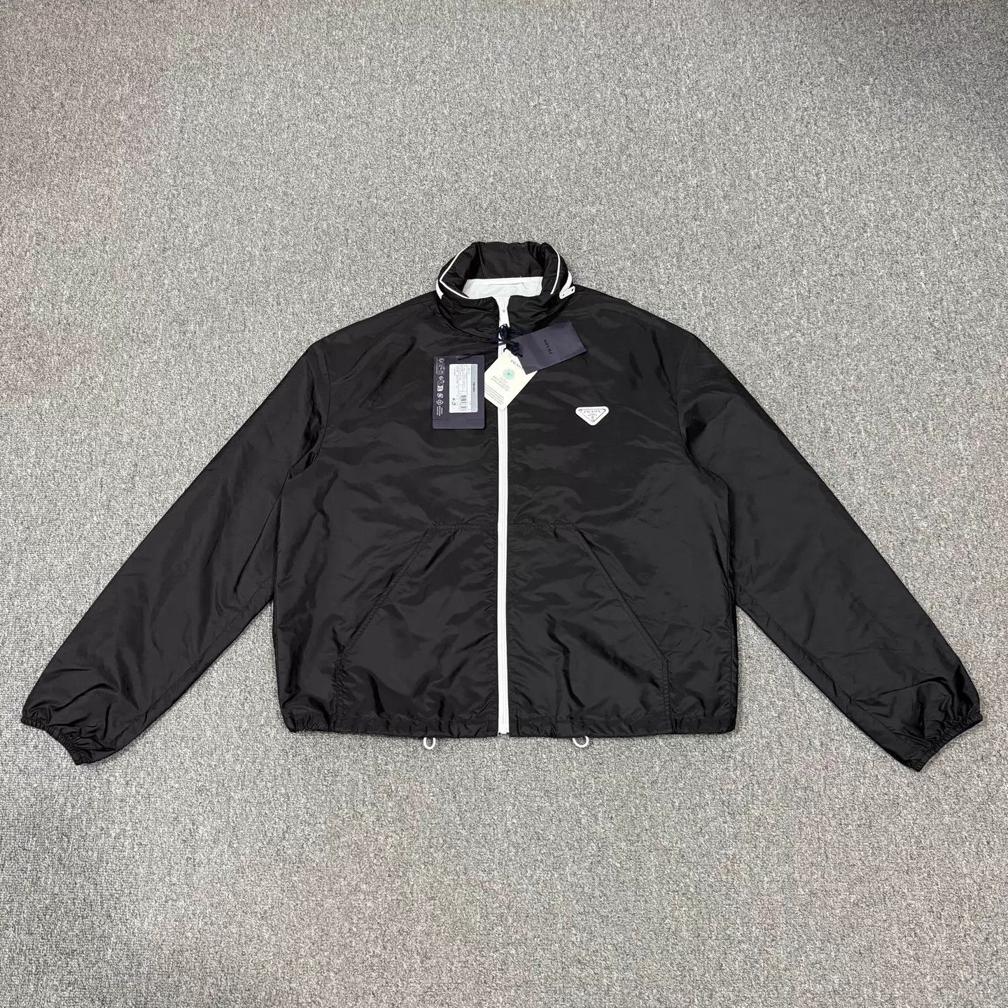Prada Prada SS25 black triangle logo hooded jacket NWT S/M/XL Size S / US 4 / IT 40 - 1 Thumbnail