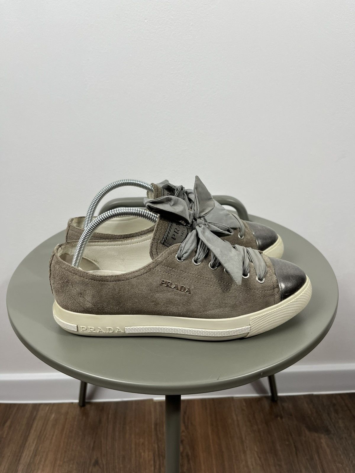 Prada Prada Suede Sneakers Bow Laces Cap Toe Women’s Size 36 Size US 6 / IT 36 - 2 Thumbnail
