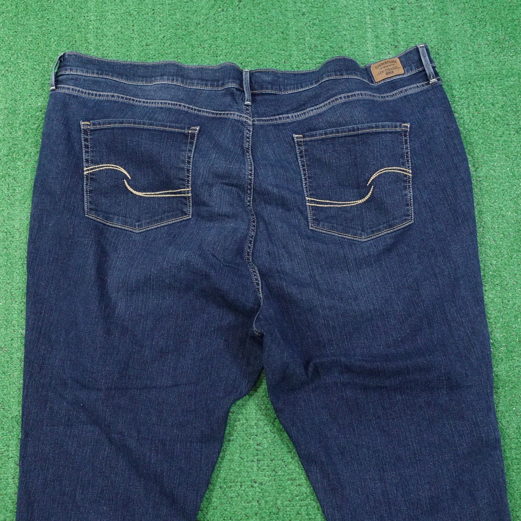 Levi's Vintage Levi's Levi Strauss Women's Curvy Fit Denim Jeans Blue 28 Regular Inseam 34" Lifestyle Size 28" / US 6 / IT 42 - 7 Thumbnail