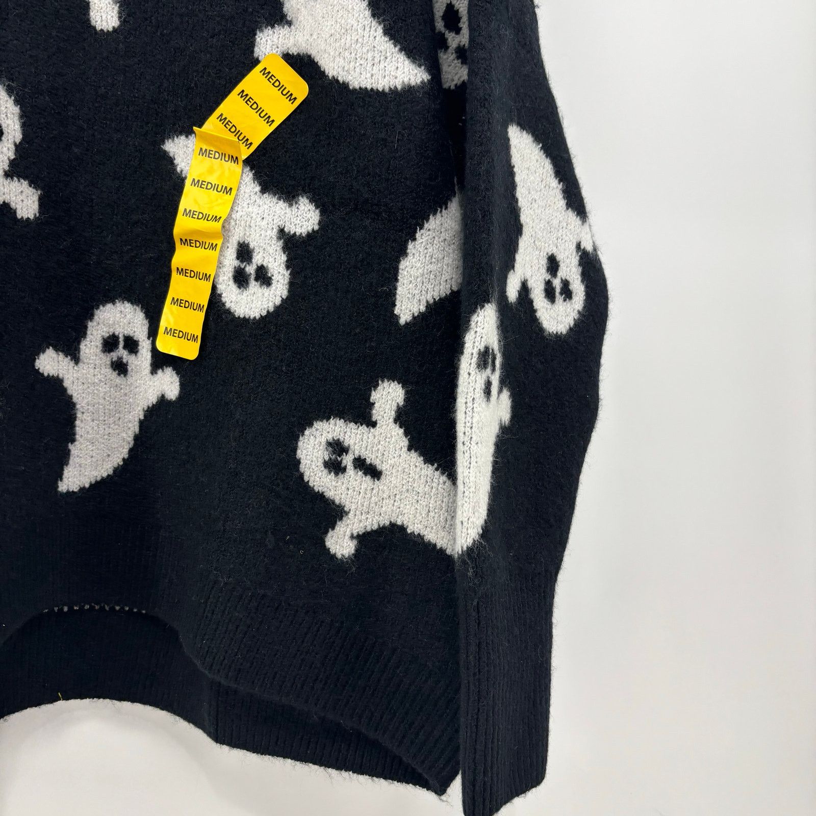 Vince Camuto Vince Camuto Womens Med Black White Ghost Halloween Sweater Size M / US 6-8 / IT 42-44 - 19 Thumbnail