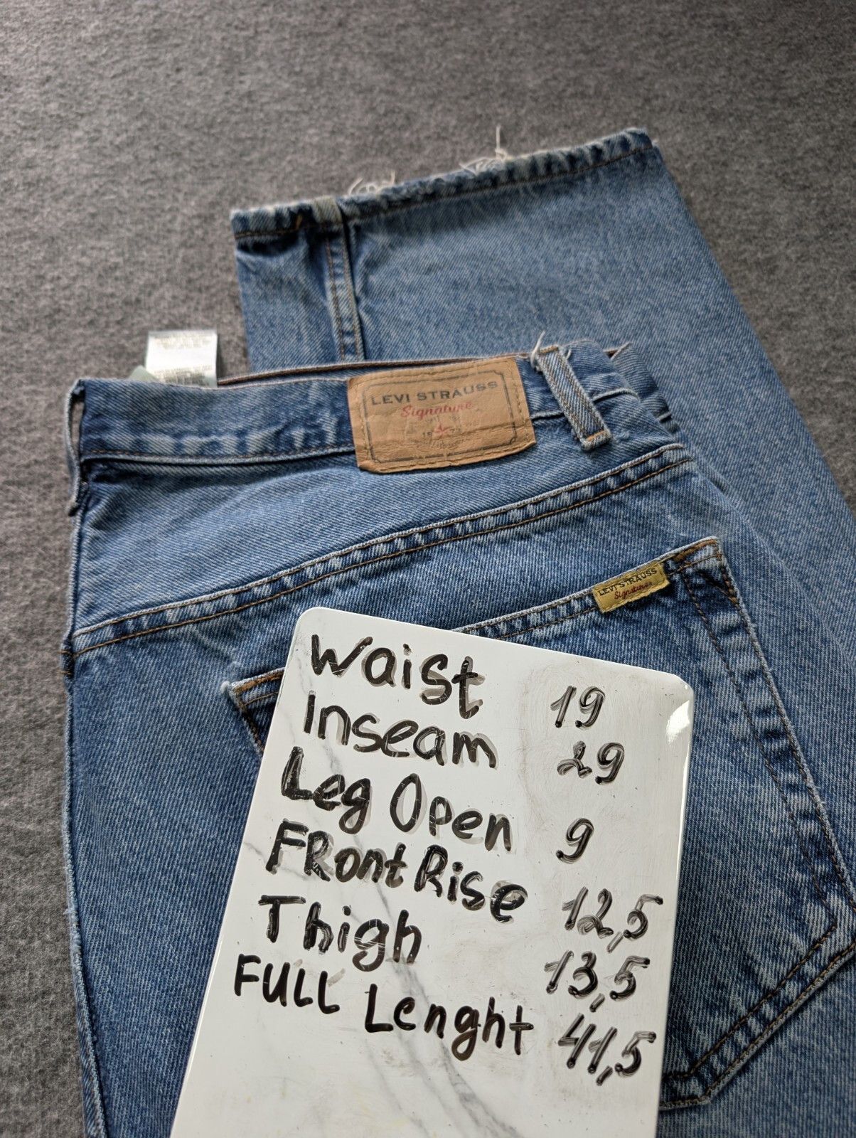 Levi's Levi’s Jeans Vintage 00s Y2K Signature Straight Fit 40x30 Size US 40 / EU 56 - 14 Thumbnail