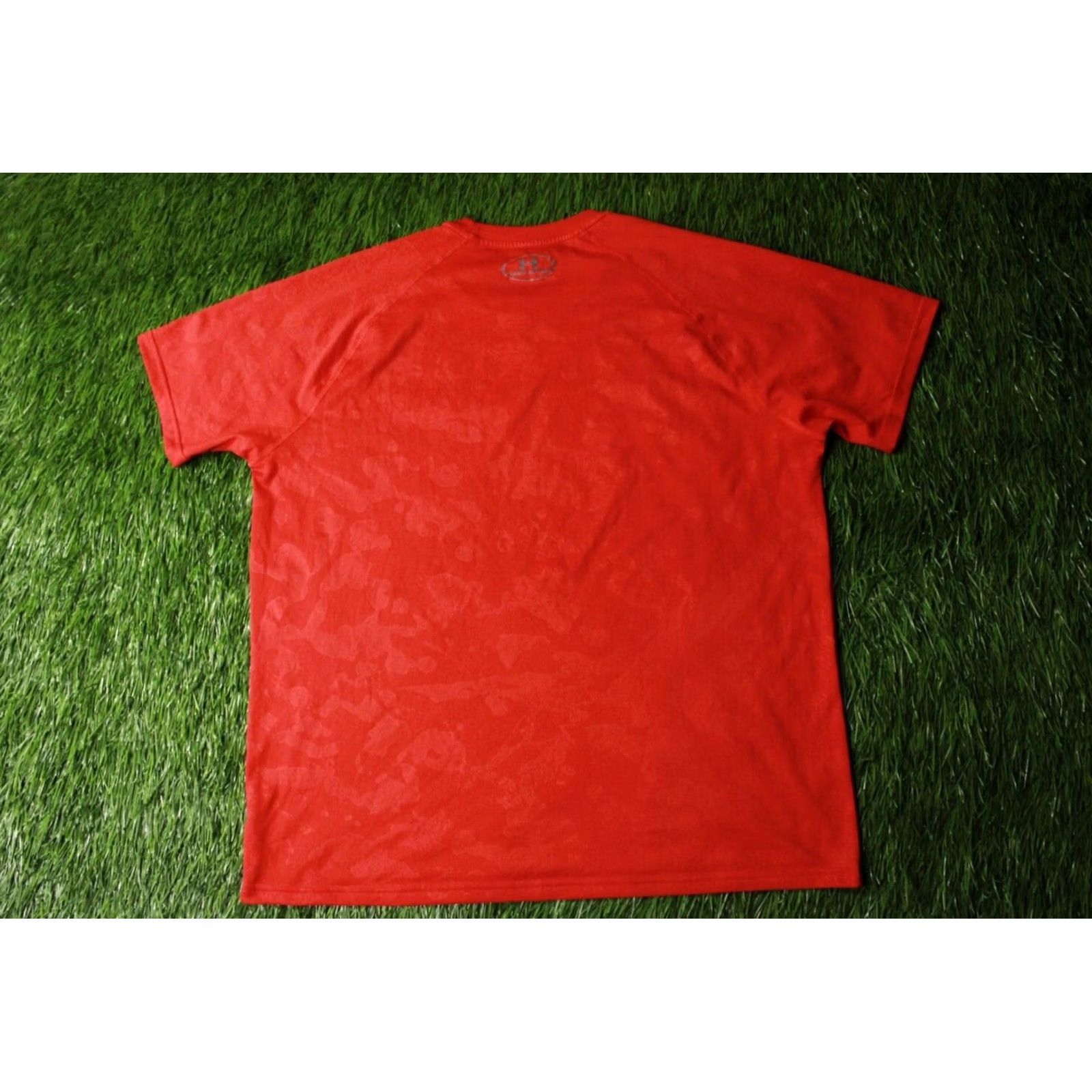 Under Armour UNDER ARMOUR HEATGEAR T-Shirt Men Jersey 2014 L Red CrossFit Short Sleeve Shirt Compression Mens Size US L / EU 52-54 / 3 - 7 Thumbnail