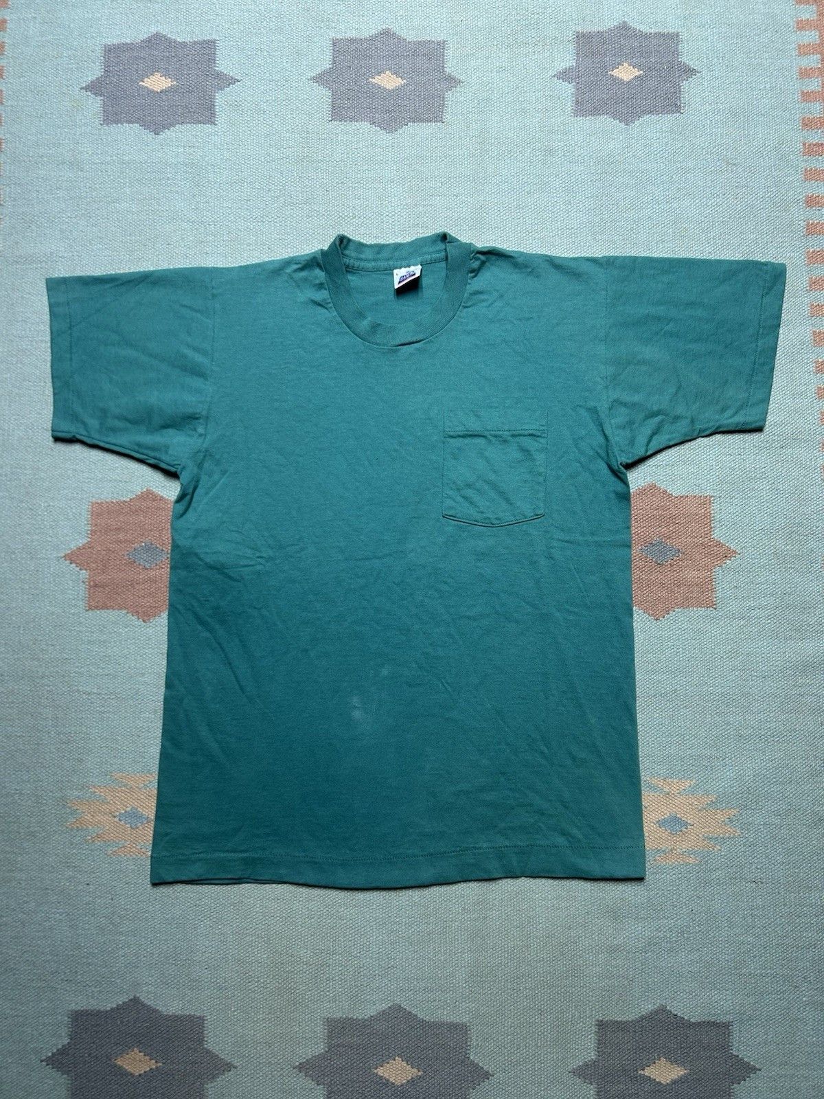 Vintage 80s pocket t shirt BVD turquoise blank single stitch cotto L Size US L / EU 52-54 / 3 - 1 Thumbnail