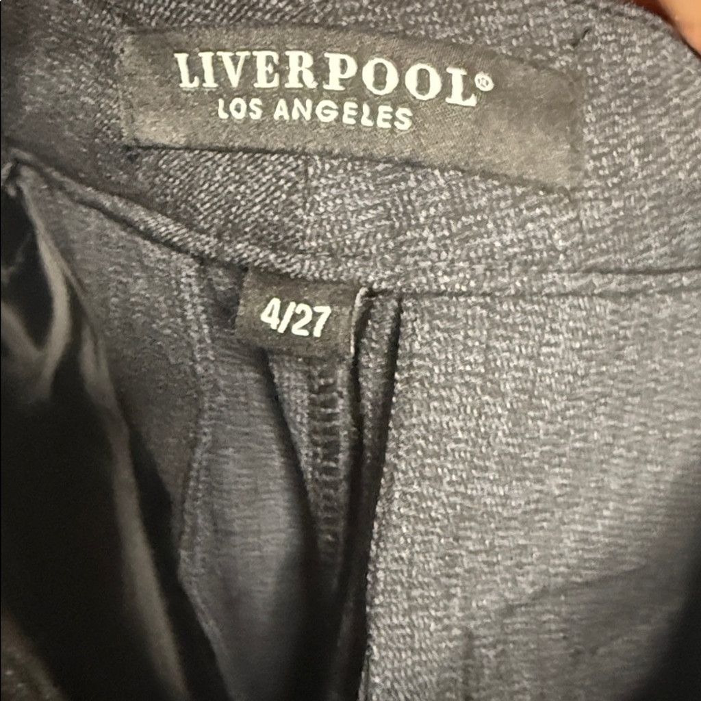 The Unbranded Brand NWOT Liverpool pinstripe straight leg career pants sz 4 (27) Size 27" / US 4 / IT 40 - 7 Thumbnail