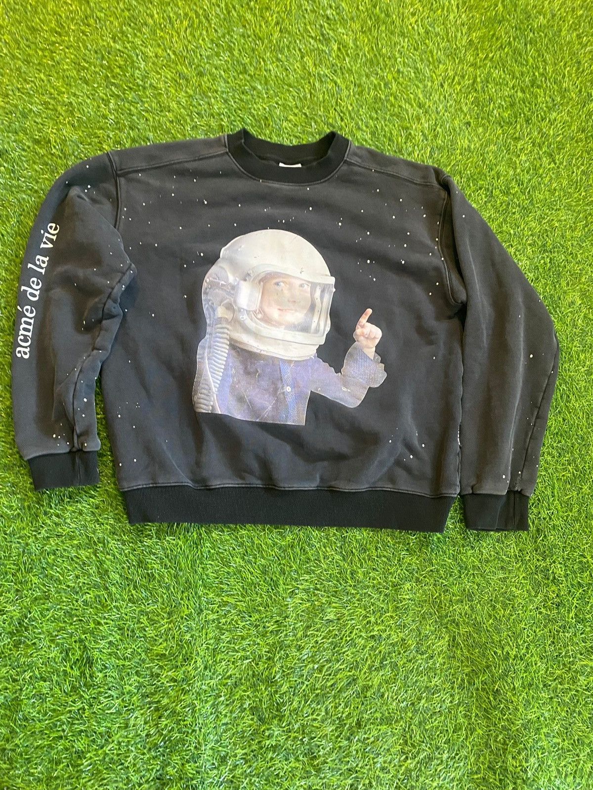 acme de la vie Acme de la vie adlv astronaut crewneck sweater size 2 Size US M / EU 48-50 / 2 - 1 Thumbnail