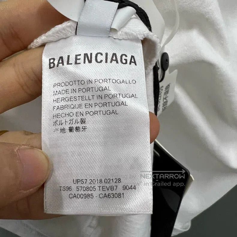 Balenciaga Balenciaga White Graphic Print T-shirt L. Size US L / EU 52-54 / 3 - 4 Thumbnail