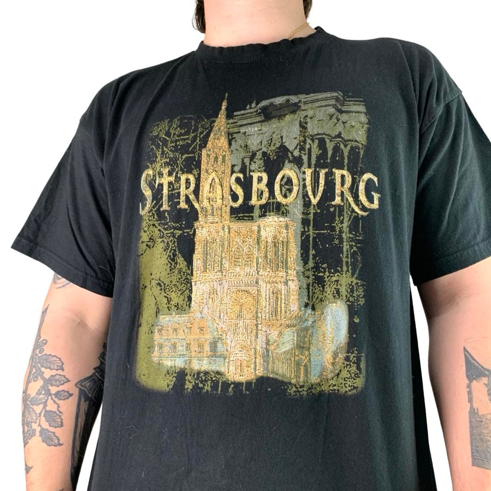 Vintage 90s Vintage Gothic Castle Graphic T-shirt Size US L / EU 52-54 / 3 - 1 Thumbnail