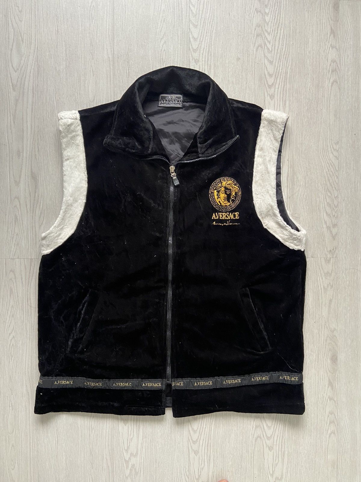 Versace × Versace Jeans Couture Vintage 1990’s Versace Golden Velvet Fleece Vest Size US L / EU 52-54 / 3 - 1 Thumbnail