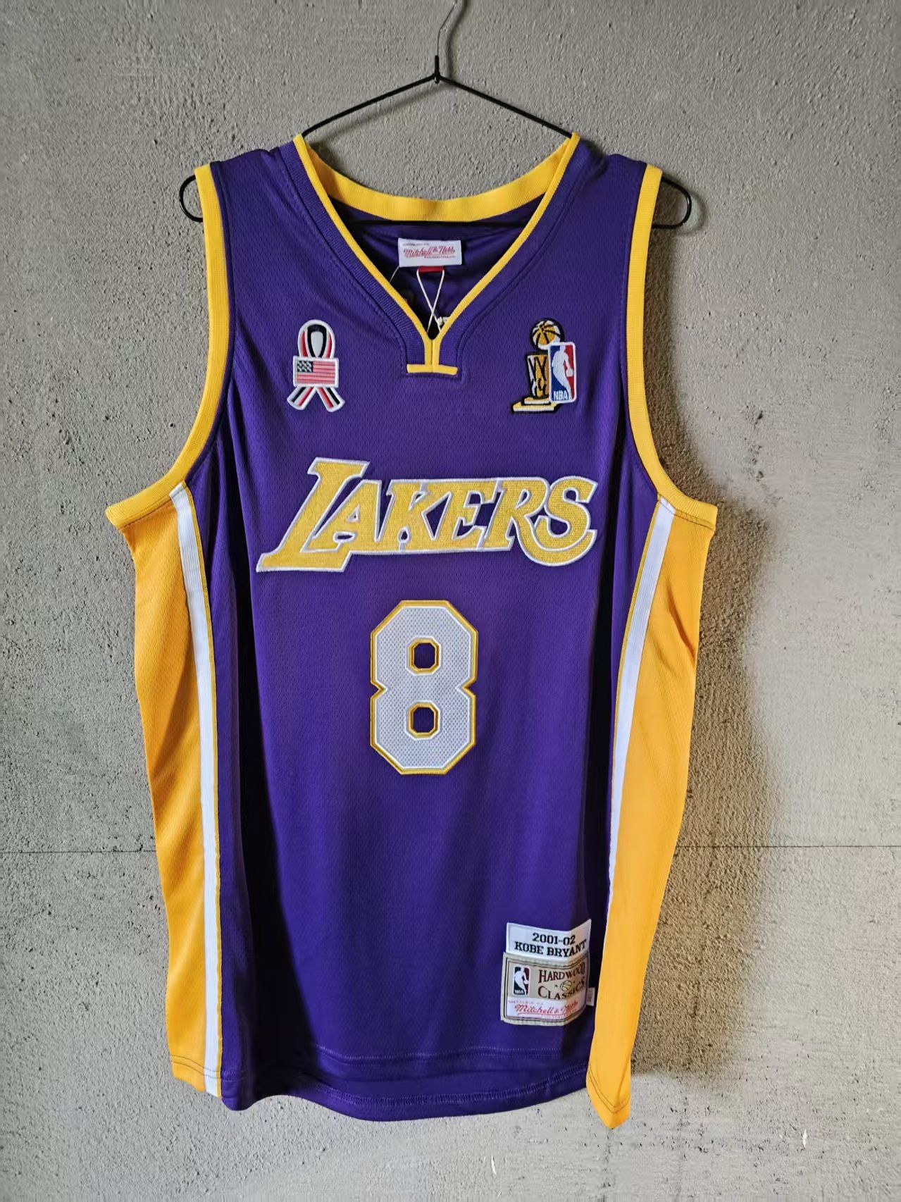 NBA Laker #8 Kobe Bryant Jersey Double Stitched Purple Size US M / EU 48-50 / 2 - 1 Thumbnail