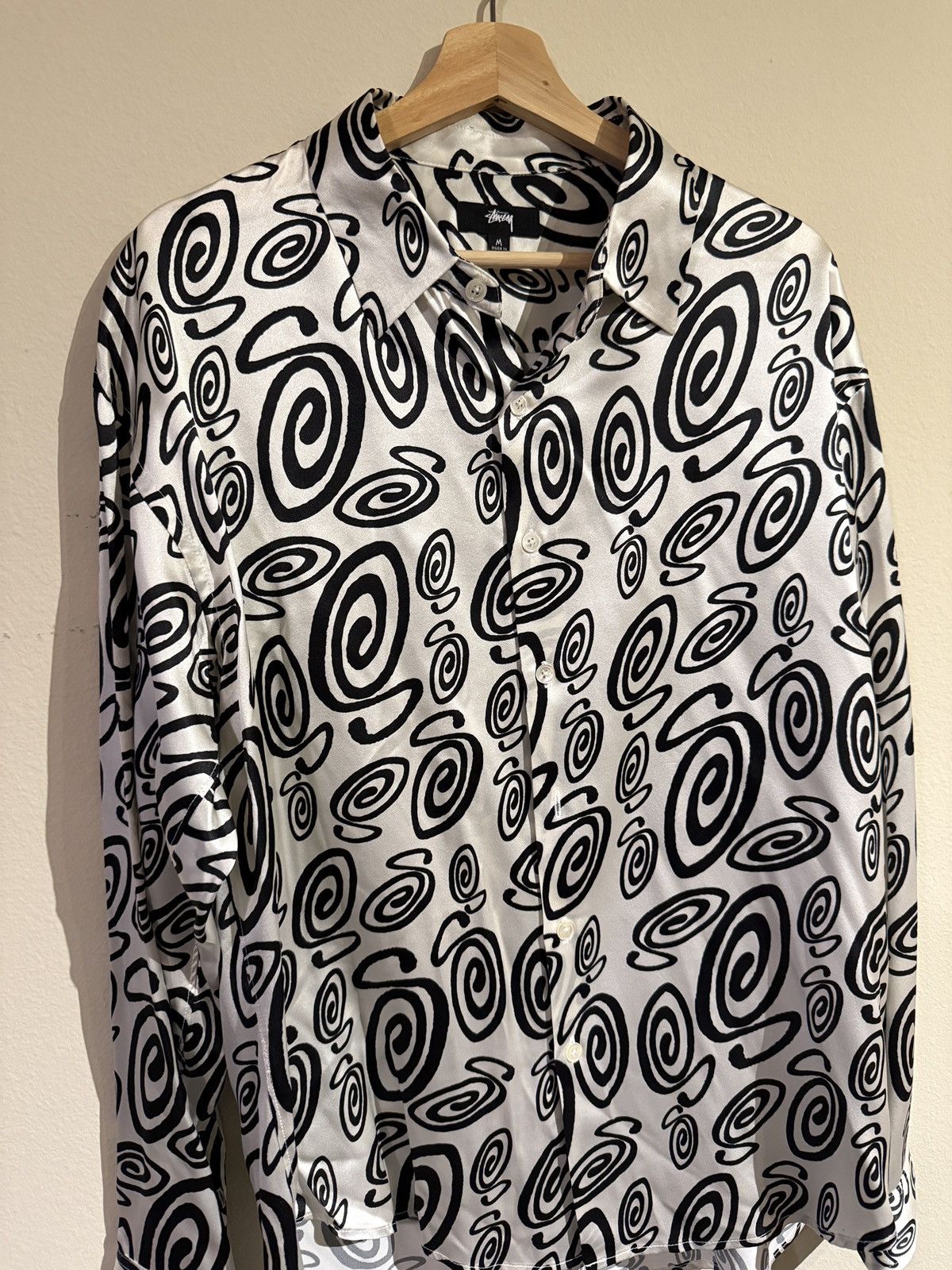 Stussy Stussy swirly S silk button up shirt Size US M / EU 48-50 / 2 - 2 Thumbnail