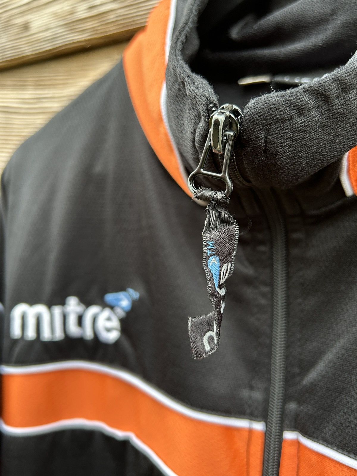 Vintage 00s Vintage Mitre KMSK Deinze 2006/07 Tracksuit Jacket Size US L / EU 52-54 / 3 - 6 Thumbnail