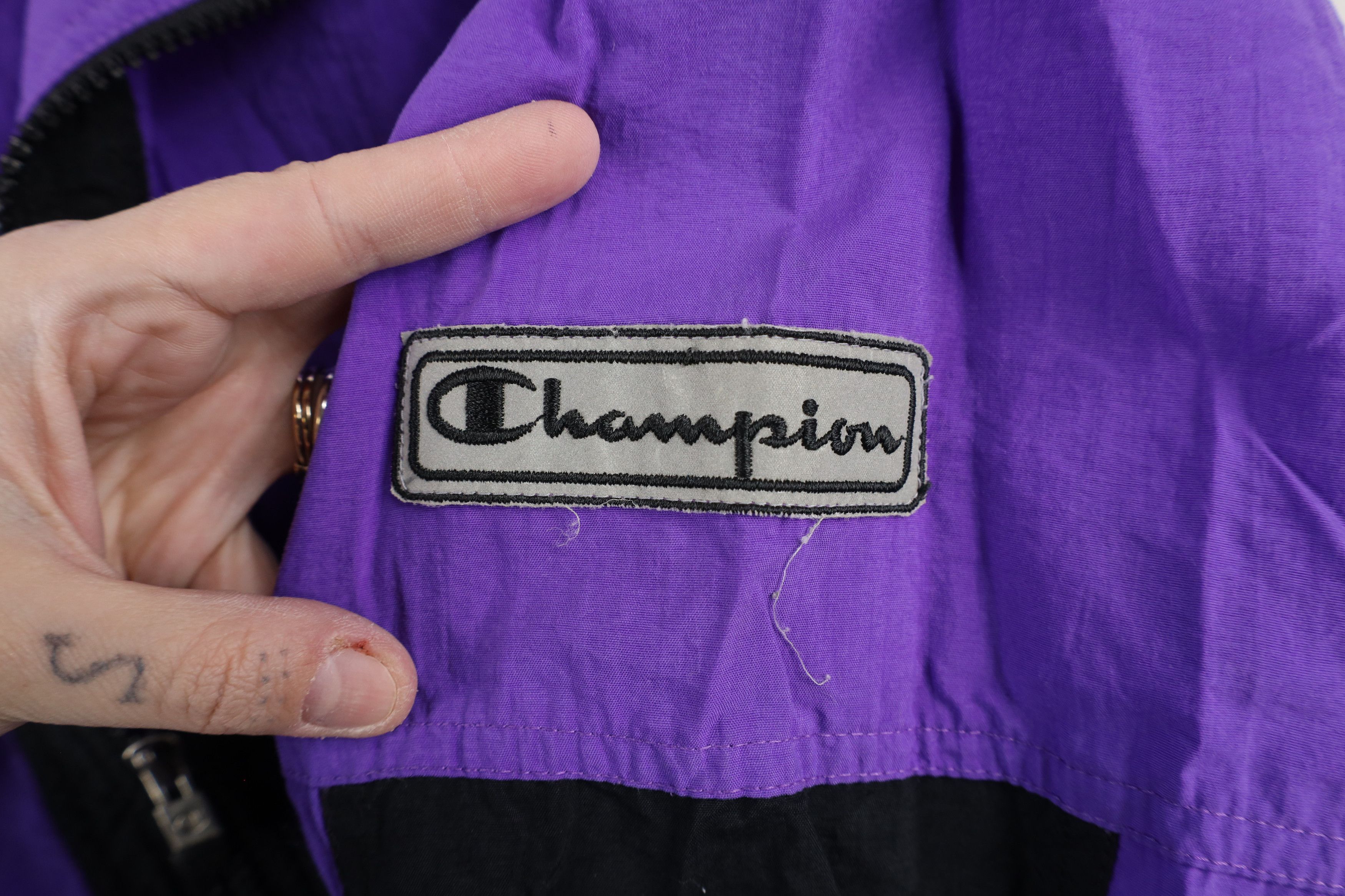 Champion × Vintage Vintage 90s Champion Reflective Windbreaker Jacket Purple Size L / US 10 / IT 46 - 4 Thumbnail