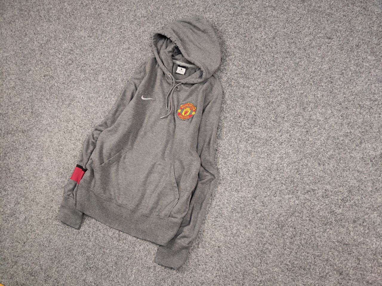 Nike Vintage Nike x Manchester United Logo Gray Hoodie Size US M / EU 48-50 / 2 - 3 Thumbnail