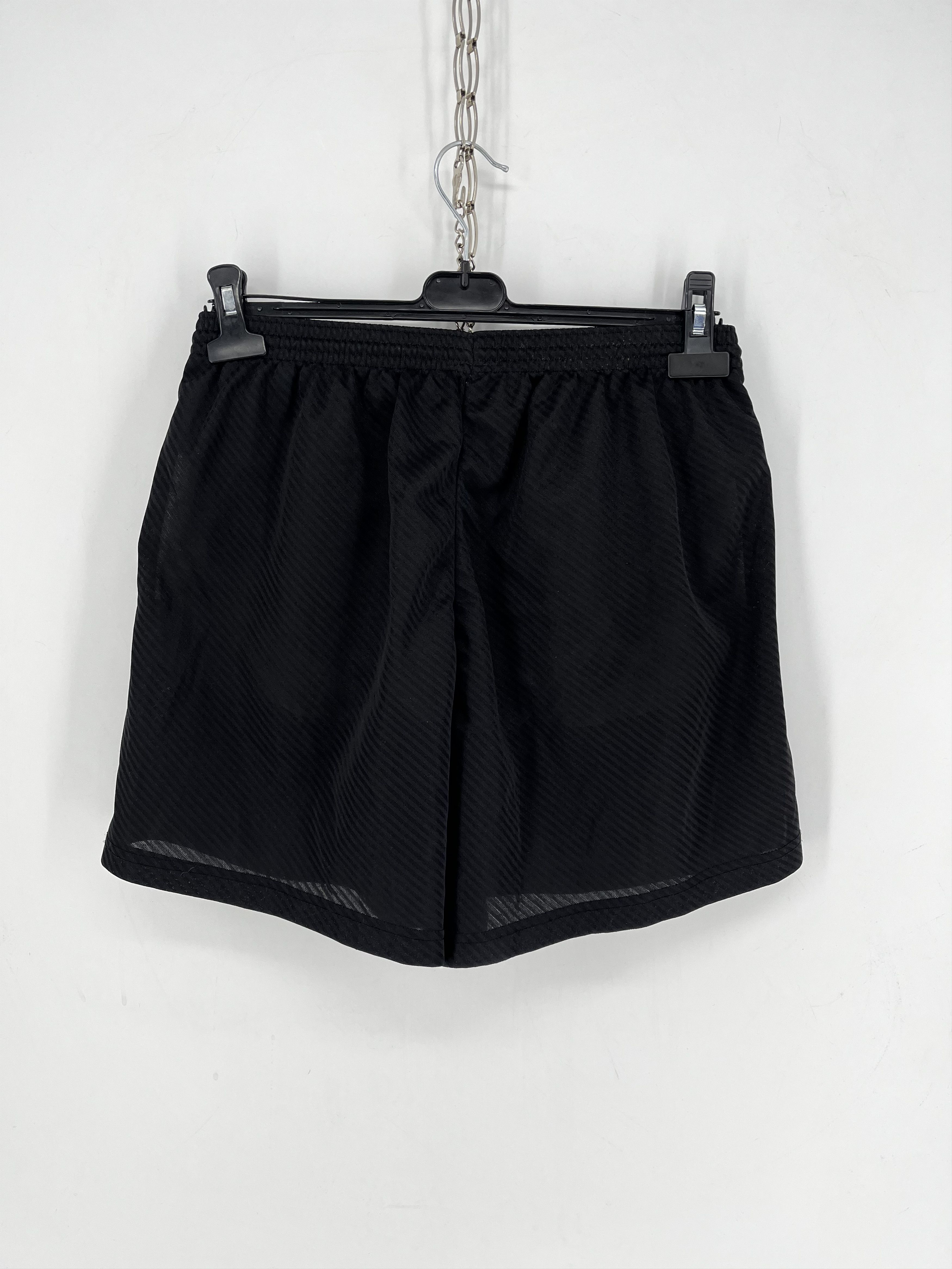 Umbro CELTIC 90s TRAINING FOOTBALL SOCCER SHORTS UMBRO Size US 34 / EU 50 - 9 Thumbnail