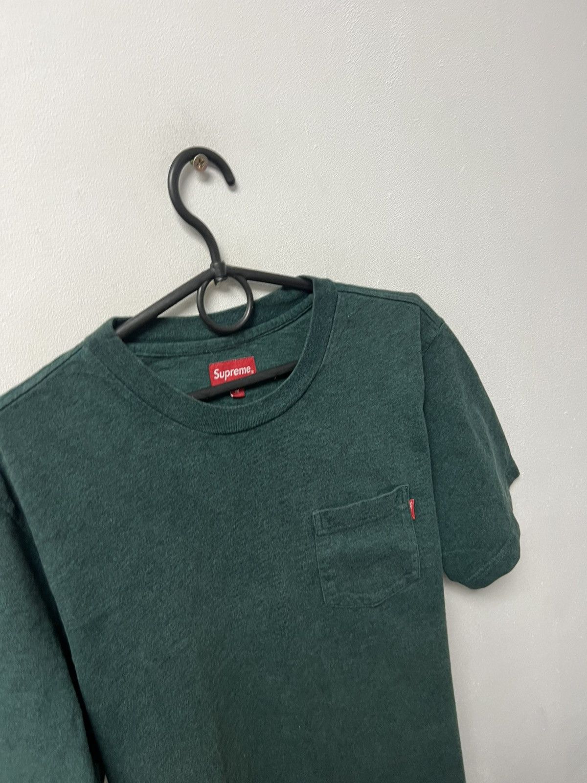 Supreme Supreme T shirt Green Small Logo Y2K Size US M / EU 48-50 / 2 - 2 Thumbnail