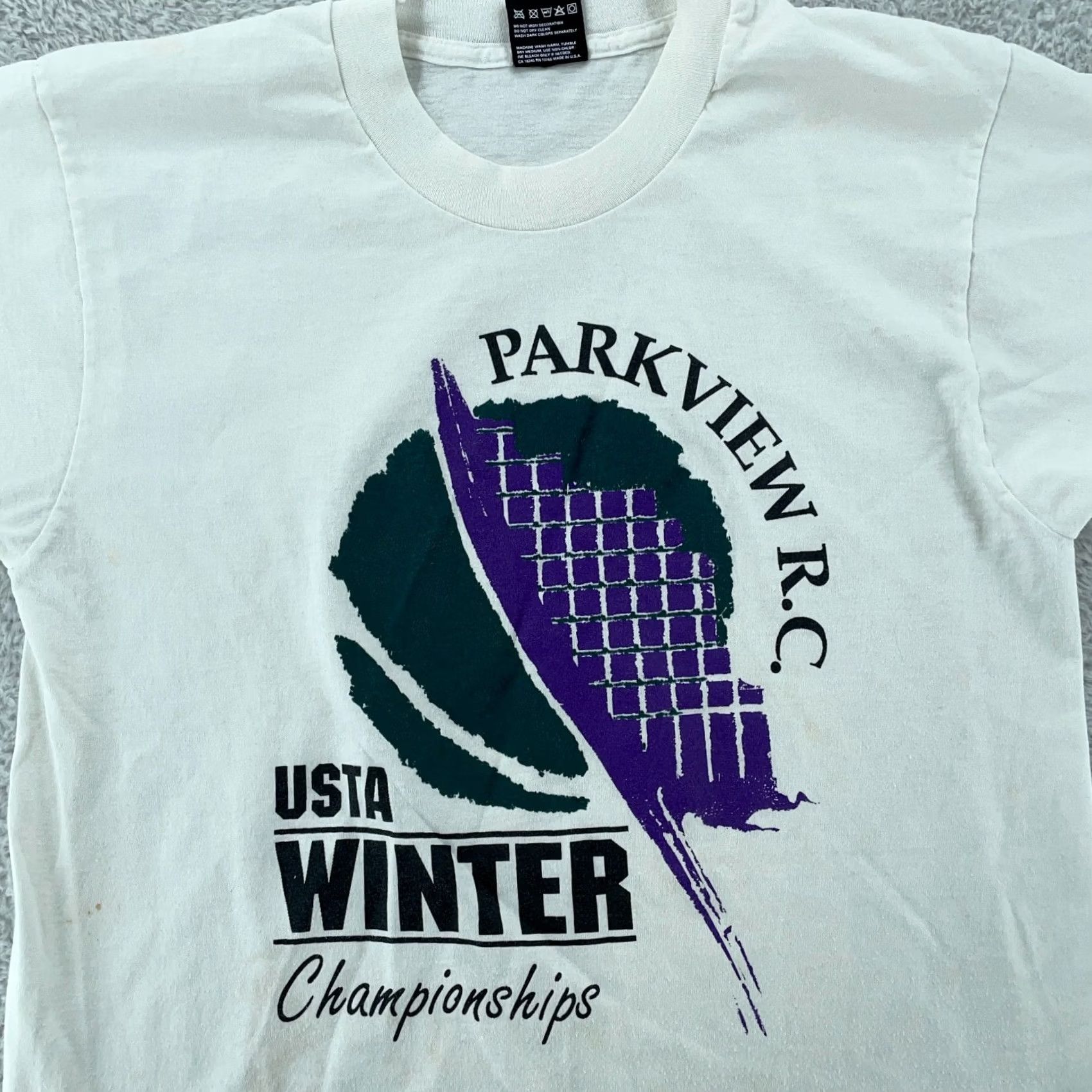 Fruit Of The Loom VINTAGE Parkview R.C. Usta Winter Championships T-Shirt Mens FITS S White USA Size US S / EU 44-46 / 1 - 2 Thumbnail