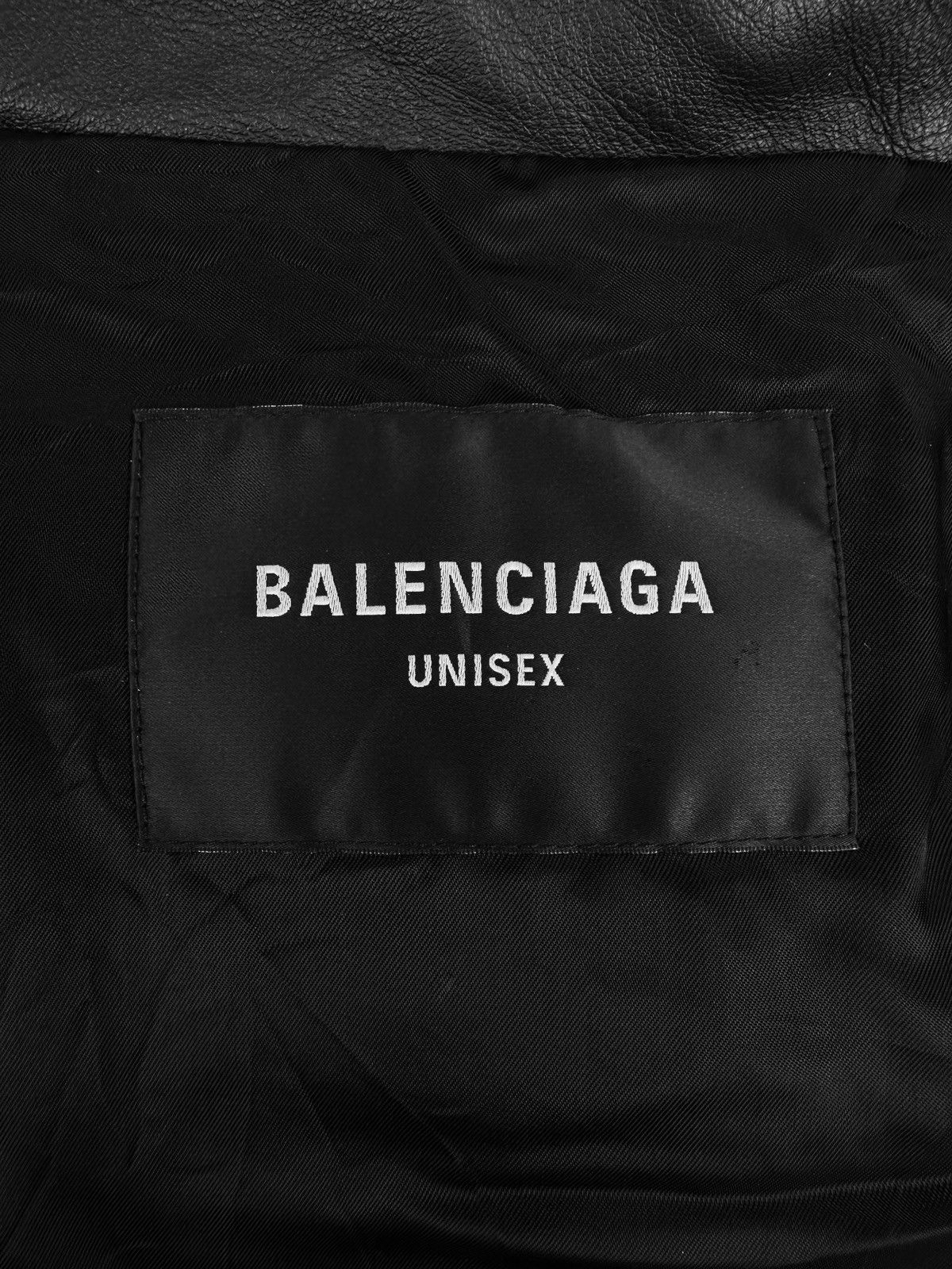 Balenciaga AW22 Balenciaga Black Leather Oversized Padded Vest Size US M / EU 48-50 / 2 - 4 Thumbnail
