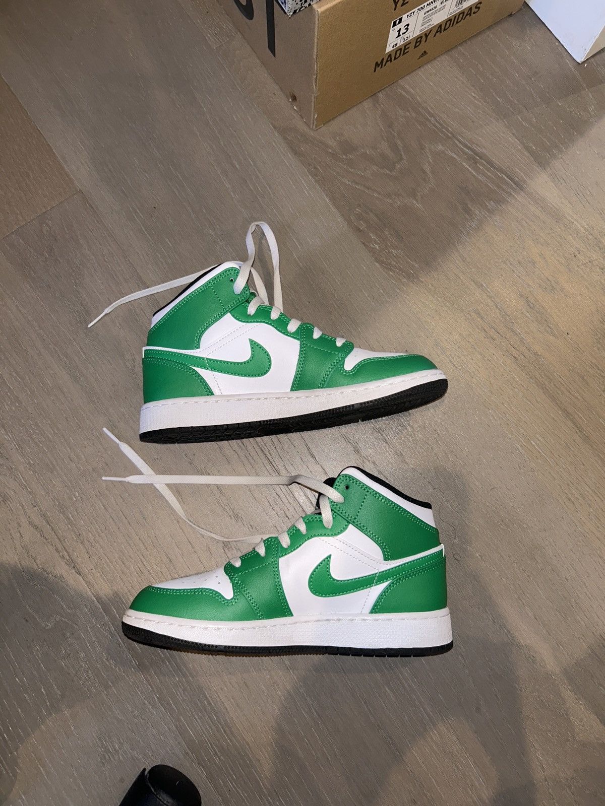 Jordan Brand Jordan 1 Celtics Size US 5 / EU 37 - 2 Thumbnail