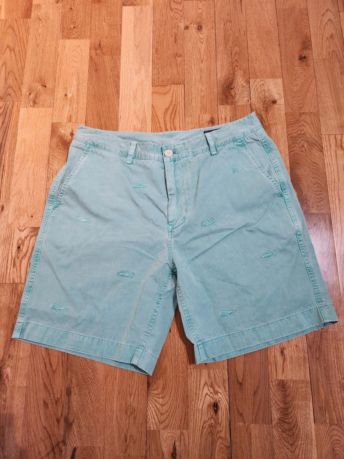 Vineyard Vines Vineyard Vines Embroidered Fish Casual Shorts Green Teal 33 Size US 33 - 1 Thumbnail