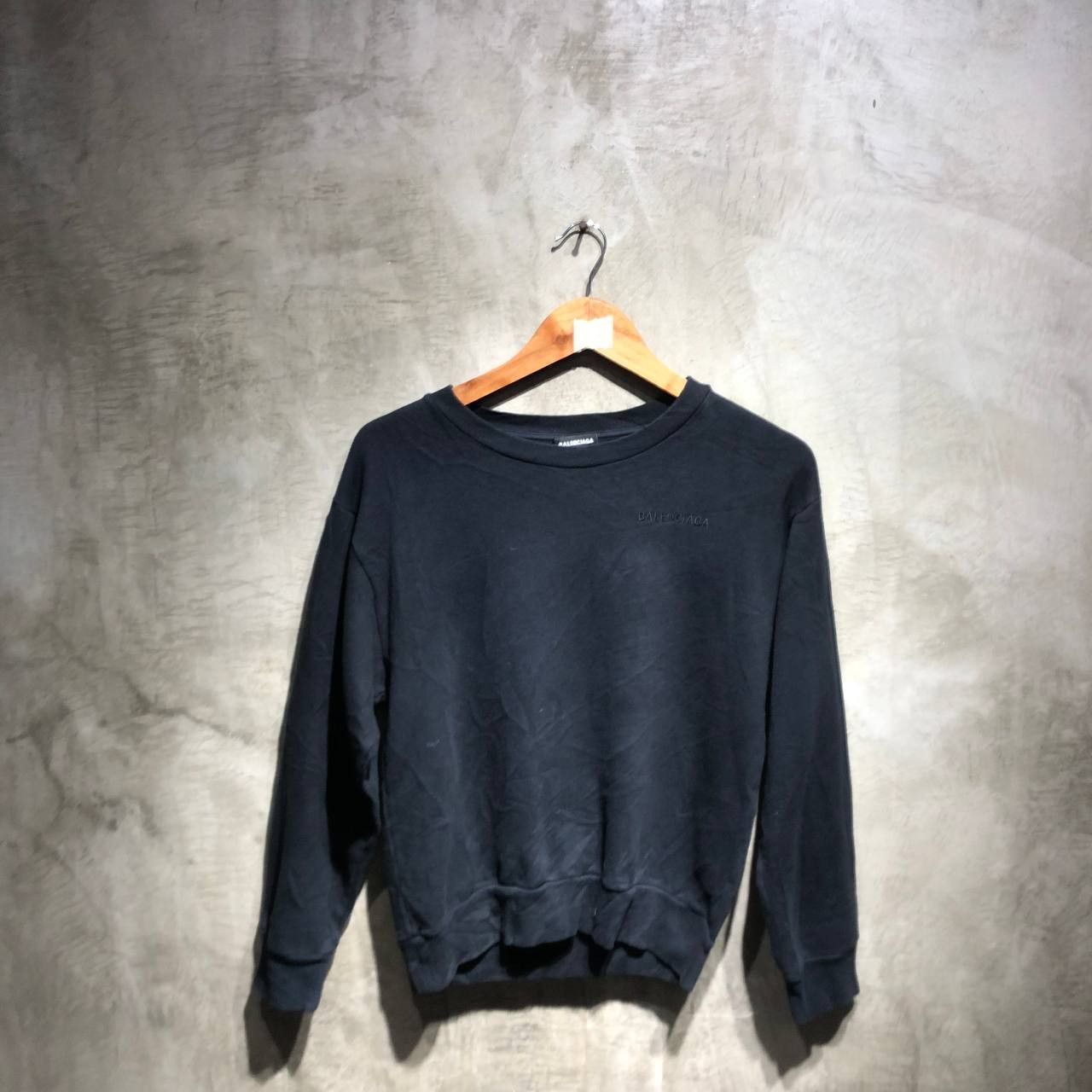 Balenciaga Balenciaga Spell out logo embroidered crewneck long sleeves Size S / US 4 / IT 40 - 3 Thumbnail