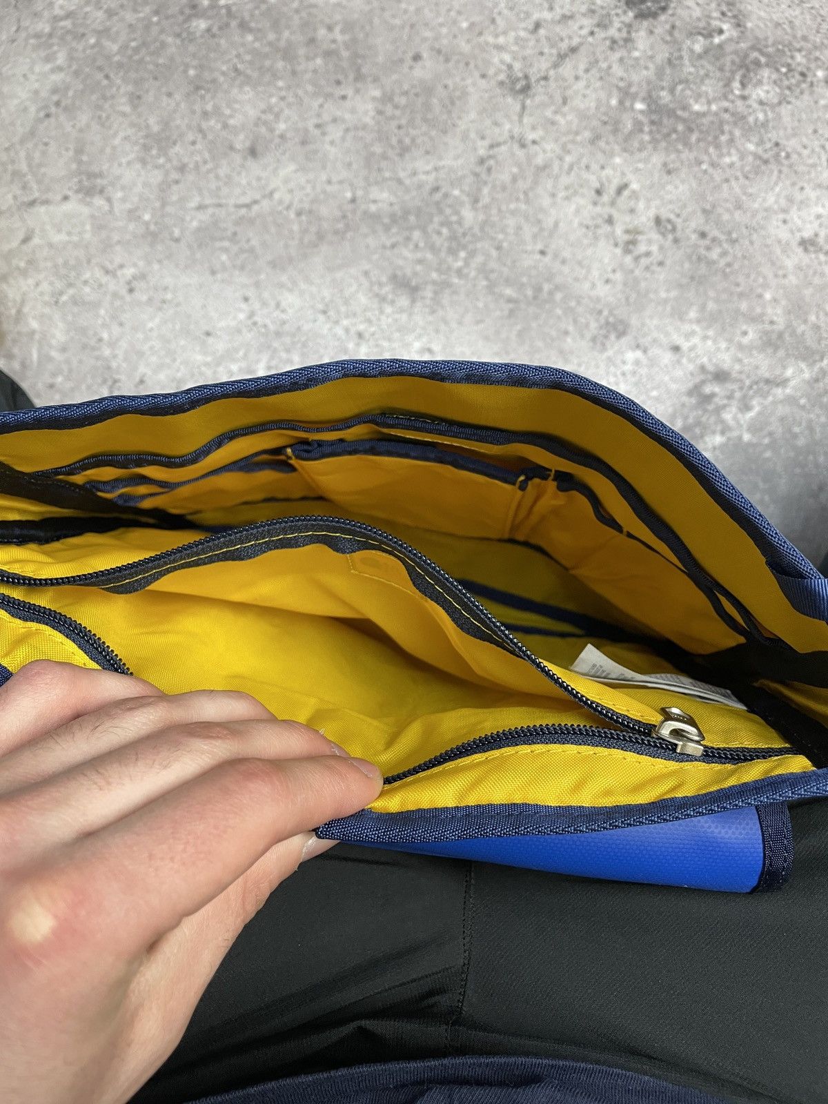 The North Face × Vintage Vintage The North Face Messenger Bag Y2K Sling Bag Drill Size ONE SIZE - 12 Thumbnail