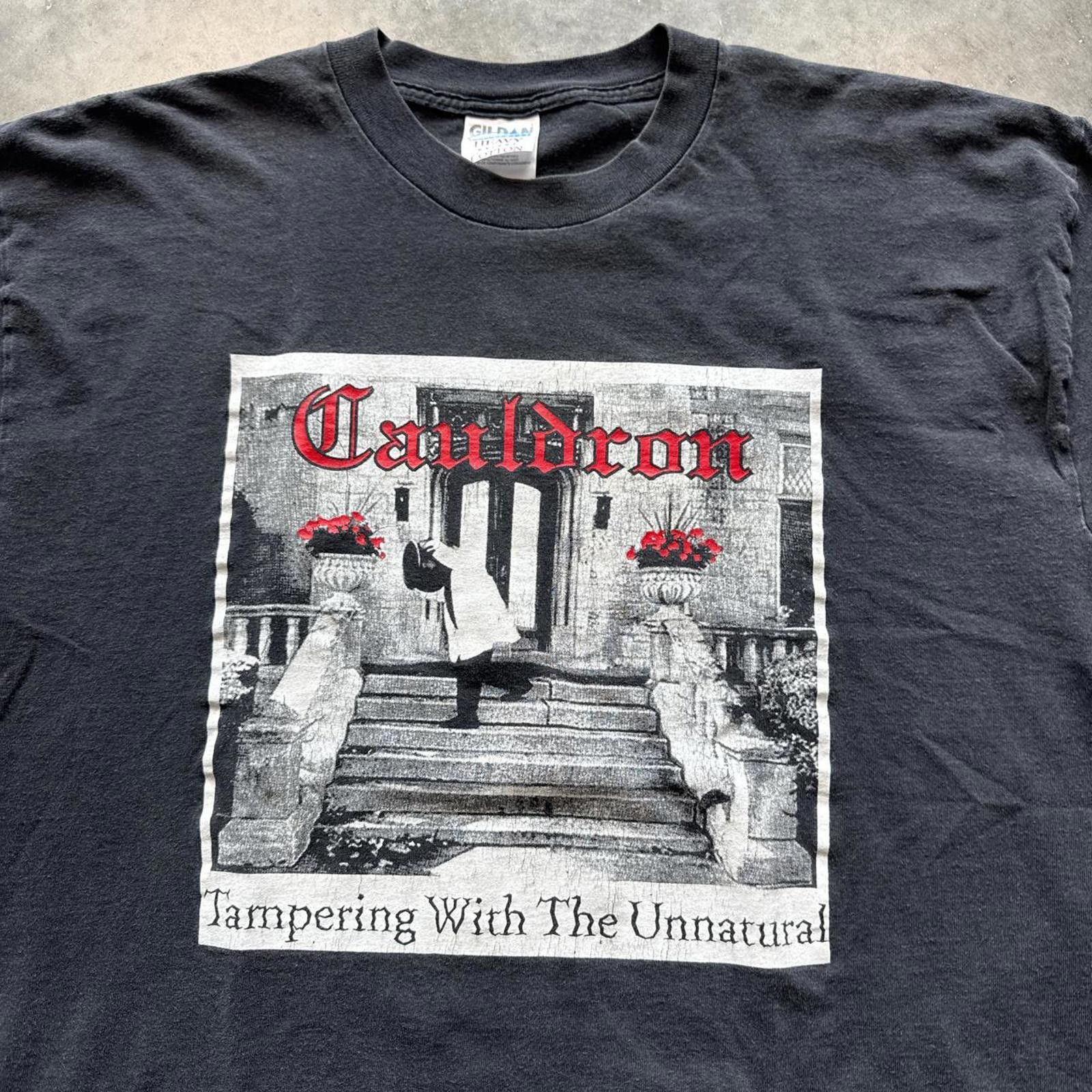 Gildan Cauldron "Tampering With The Unnatural" Band 1998 T-Shirt Size US XL / EU 56 / 4 - 3 Thumbnail