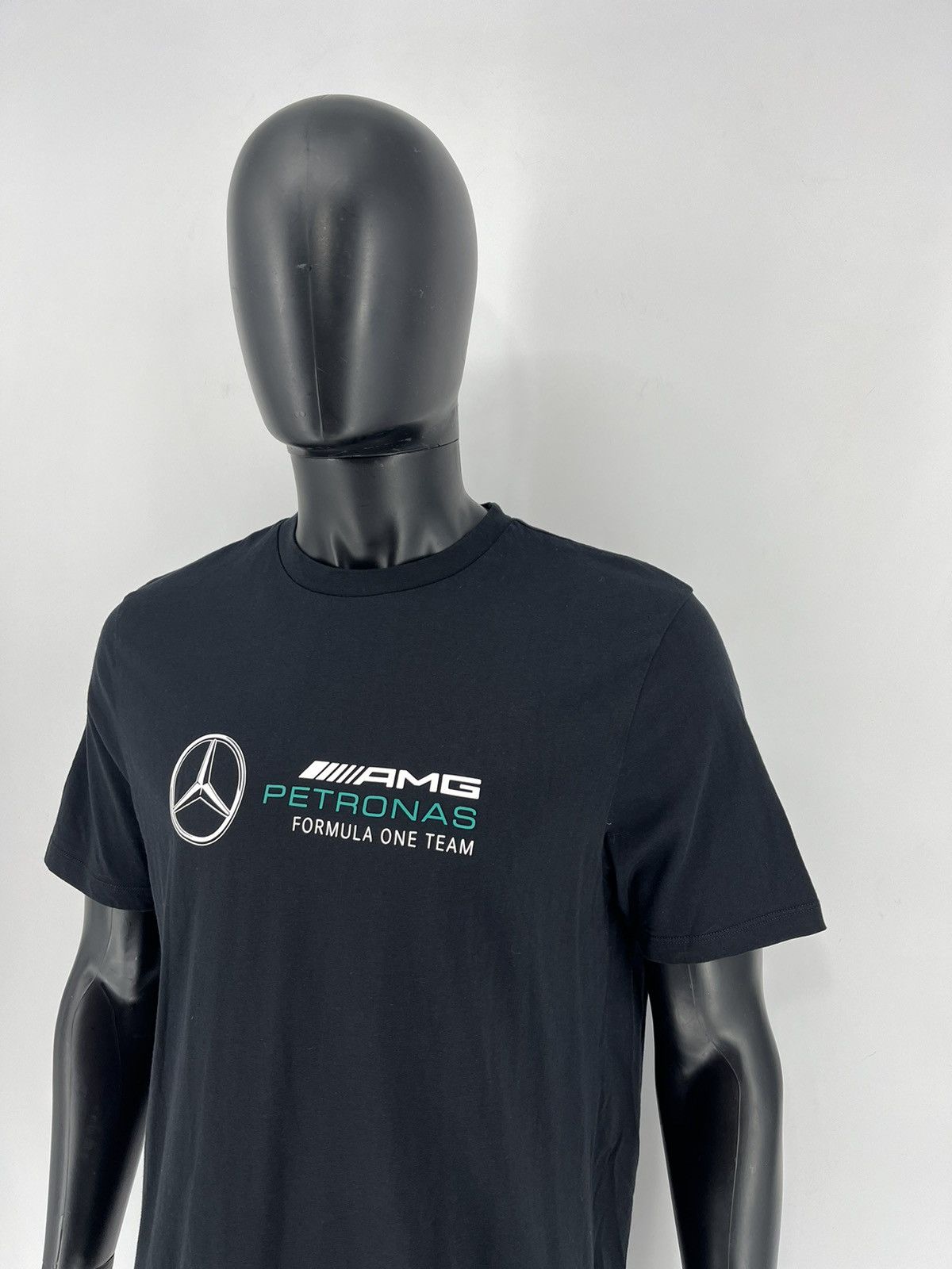 Mercedes-Benz Mercedes Benz AMG Petronas F1 Team Racing Tee Shirt Size L Size US L / EU 52-54 / 3 - 4 Thumbnail