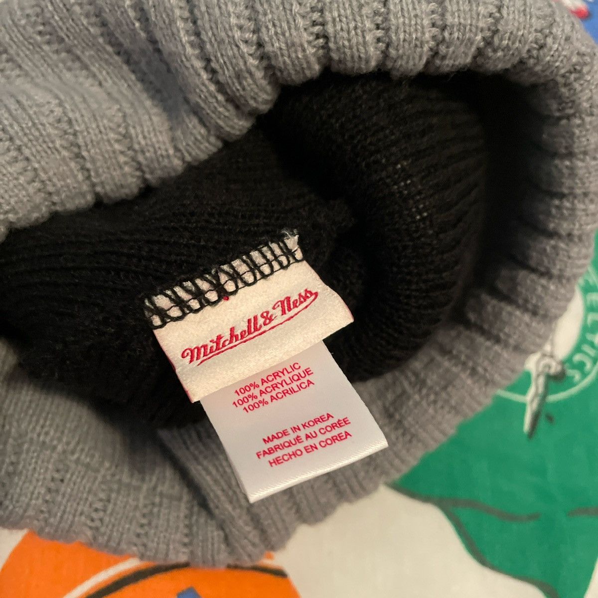 Mitchell & Ness × NHL Mitchell & Ness NHL Los Angeles Kings Hockey Knitted Beanie Size ONE SIZE - 4 Thumbnail