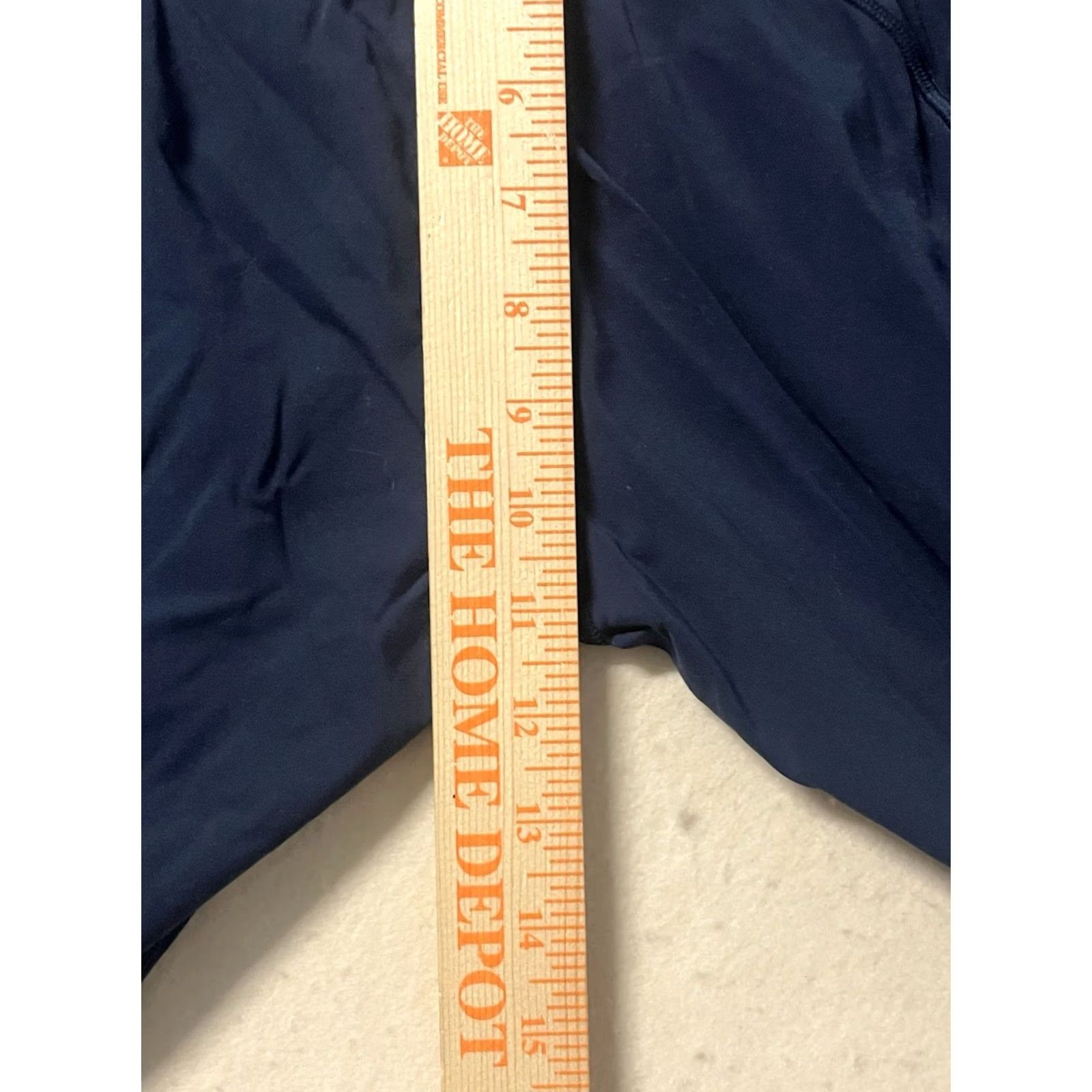 Lululemon Lululemon Women's Leggings Cropped Size 8 Navy Blue Athletic Pockets Run Workout Size 30" / US 8 / IT 44 - 4 Thumbnail