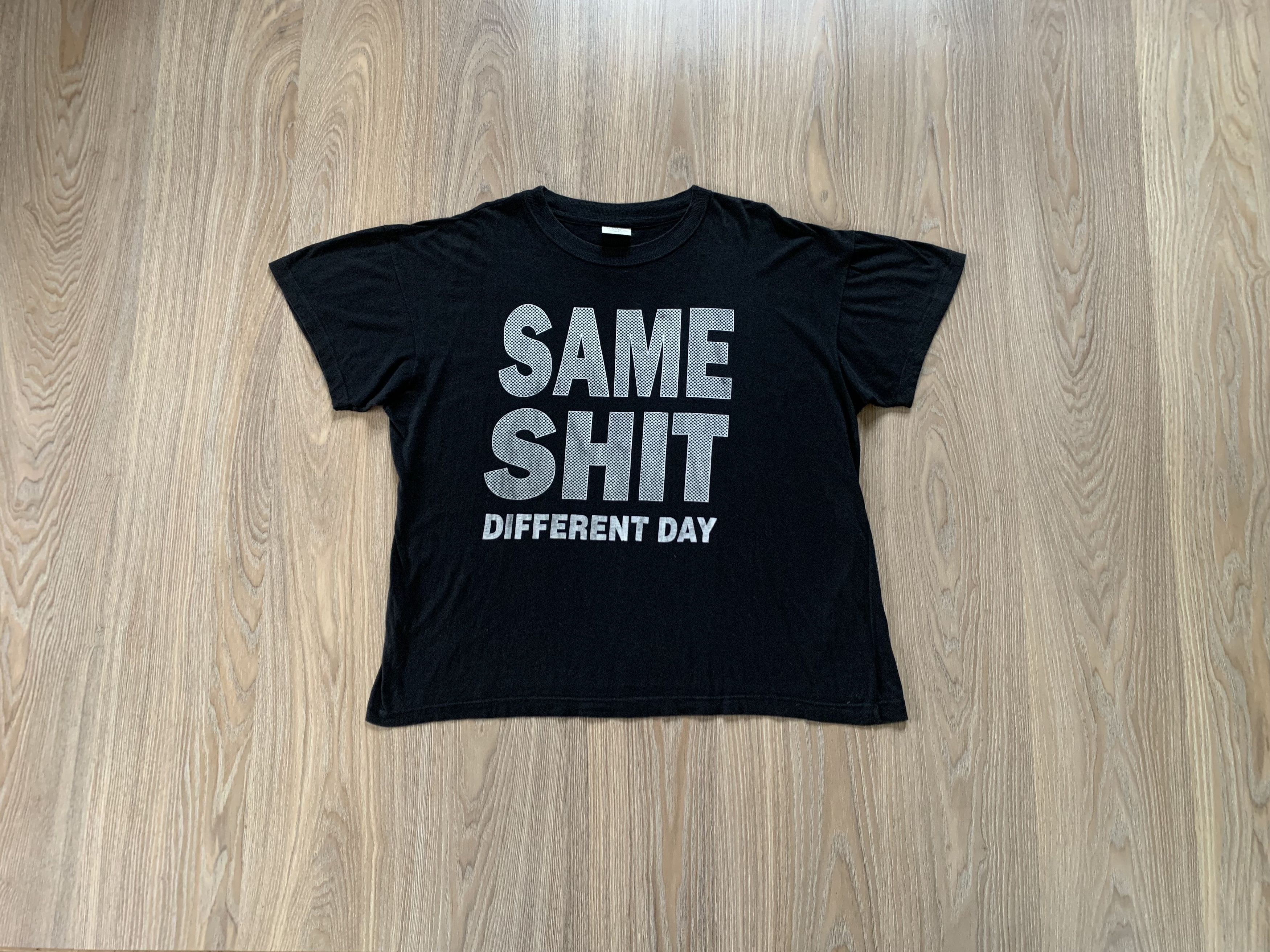 Vintage Rare Vintage Same Shit Different Day Black T Shirt Size US XL / EU 56 / 4 - 10 Thumbnail