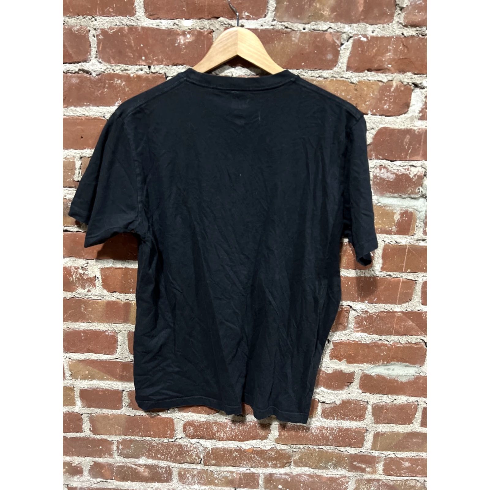 Uniqlo Disney Pixar Uniqlo Toy Story Buzz Lightyear Black T Shirt Large Mens Short Sleeve Toy Story Neon Signs Size US L / EU 52-54 / 3 - 3 Thumbnail