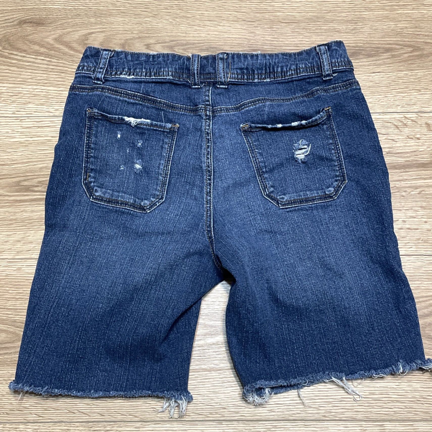 Vintage VINTAGE St John’s Bay Women’s Bermuda Shorts Size 6 Blue Stretch Denim Size 28" / US 6 / IT 42 - 8 Thumbnail