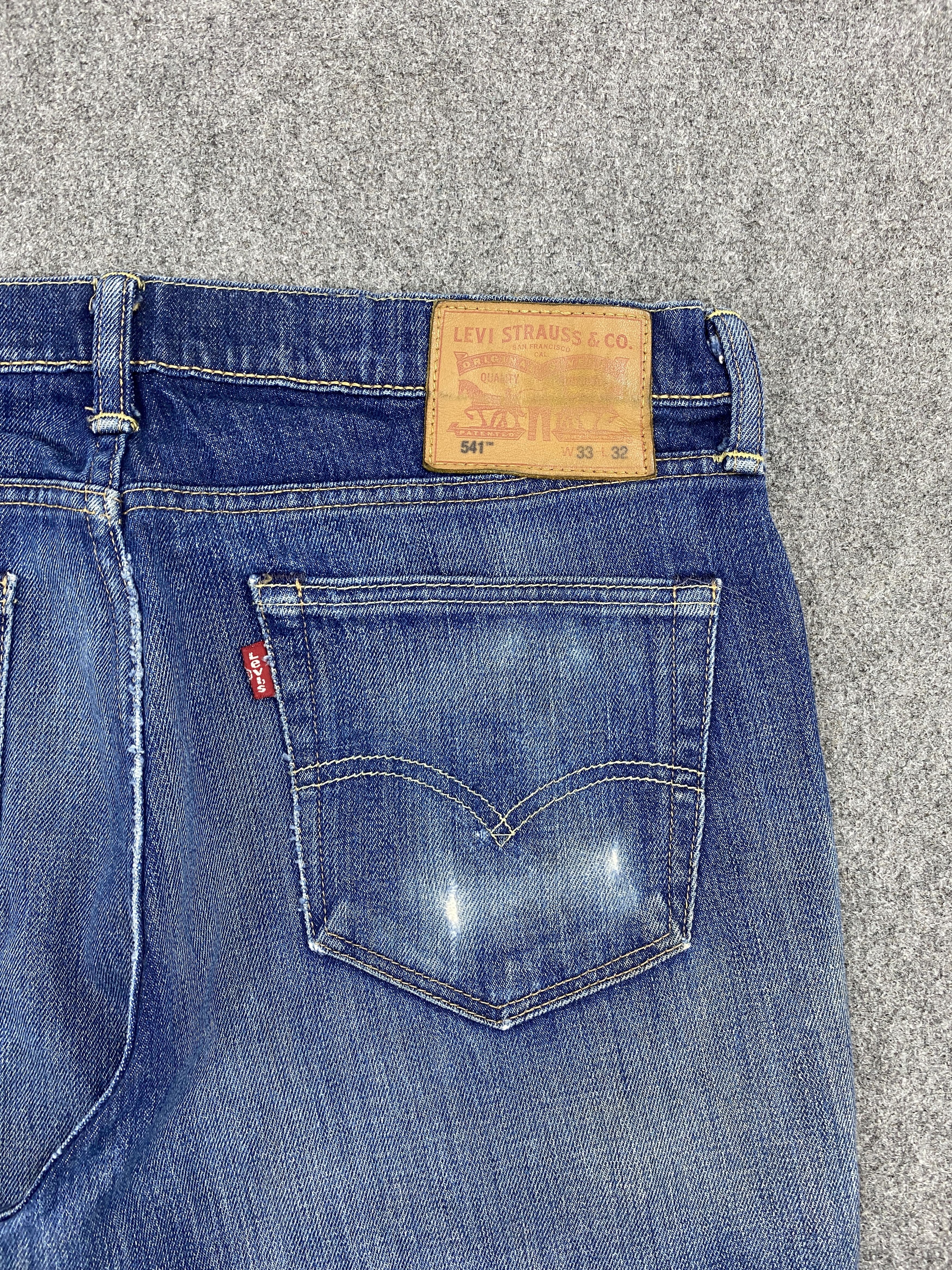 Levi's × Vintage Distressed Vintage Levi's 541 Denim Jeans Size US 34 / EU 50 - 15 Thumbnail