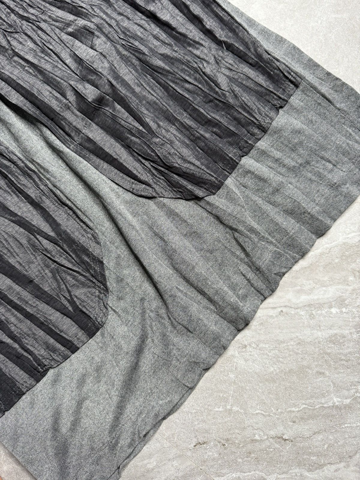 Issey Miyake Issey Miyake Men F/W 16 Wrinkled Pleated Tee Size US L / EU 52-54 / 3 - 5 Thumbnail