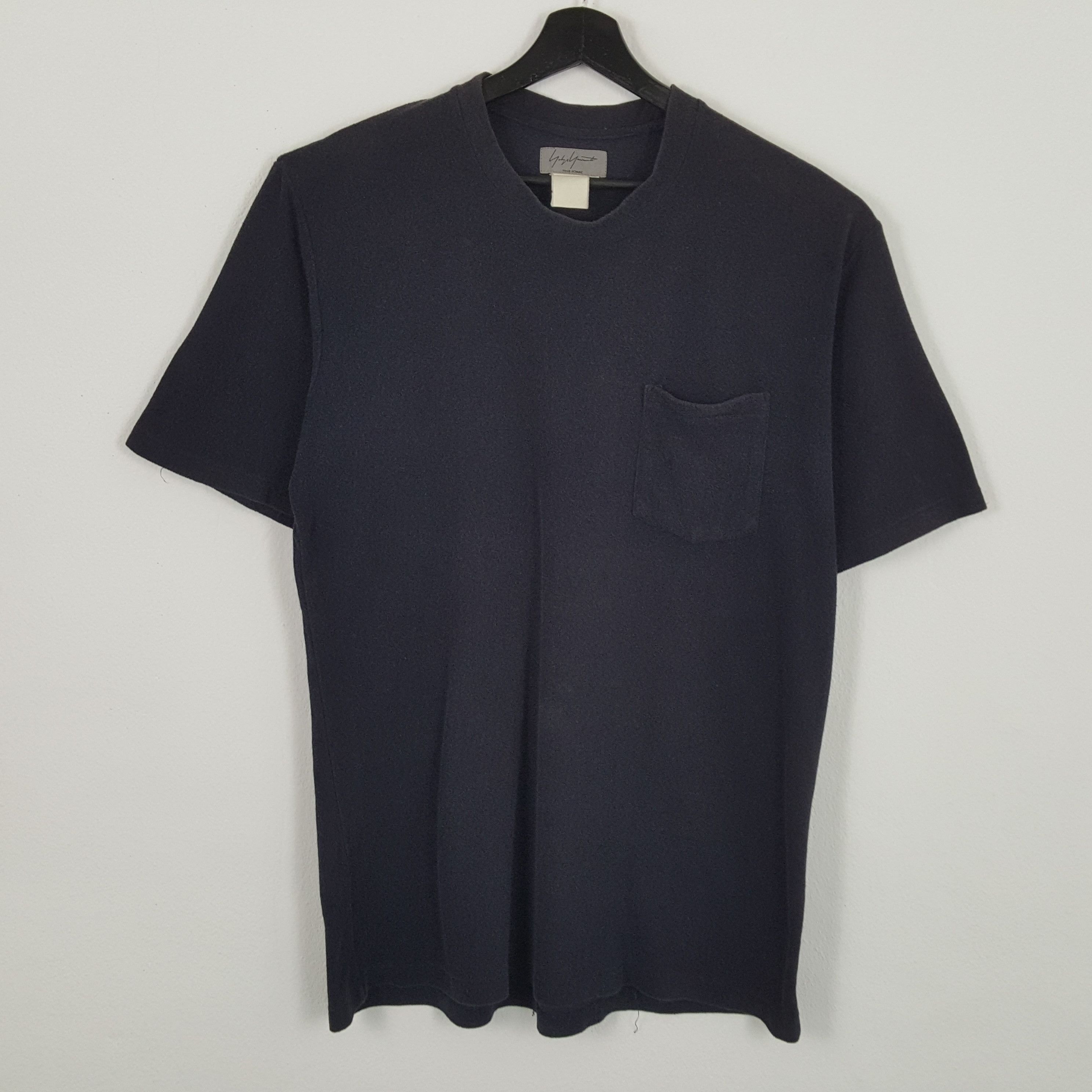 Japanese Brand × Vintage × Yohji Yamamoto YOHJI YAMAMOTO Japanese Designer Single Pocket Design Tshirt Size US L / EU 52-54 / 3 - 1 Thumbnail